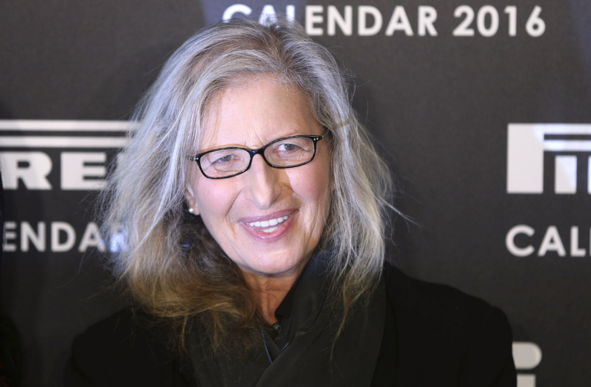 U.S. photographer Annie Leibovitz poses at the launch of the Pirelli Calendar 2016 in London, Britain November 30, 2015. REUTERS/Neil Hall