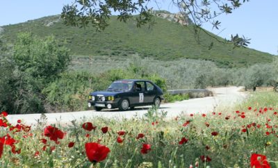 O Ac3 (Argolis Classic Car Club) διοργάνωσε σε συνεργασία με την ΦΙΛ.Π.Α και την υποστήριξη της Ε.Ο. ΦΙΛ.Π.Α. με επίκεντρο την Αργολίδα, το 8th Nafplio –Moreas Historic Rally το Σάββατο 6 και την Κυριακή 7 Μαΐου 2017. Ήταν η 2η εκδήλωση ακριβείας ιστορικών οχημάτων του Πανελληνίου Πρωταθλήματος Regularity της Ε.Ο ΦΙΛ.Π.Α. που προσμετρά στο AC3- Argolis Historic Trophy καθώς και στο Classic Mini Trophy του CLASSIC MINI CLUB . Ο στόχος της Οργανωτικής Επιτροπής ήταν η σχεδίαση να έχει αρκετή πλοήγηση που είναι βασική αρχή του regularity αλλά και το ότι όλα μπορούν να κριθούν στην τελευταία χρονομέτρηση. Oι αποσπασματικές δηλώσεις ακόμα και πληρωμάτων που δεν διακρίθηκαν όπως καταγράφονται παρακάτω , δίνουν την τελική εντύπωση και εικόνα μιας ακόμα αγωνιστικής εκδήλωσης της λέσχης που διαργανώνει από χόμπυ, για τα μέλη και τους φίλους που την στηρίζουν. -Η πλοήγηση για δυνατούς λύτες και για εμάς μάθημα. -Ένας από τους πιο απαιτητικούς αλλά και ευχάριστους αγώνες που έχουμε συμμετάσχει τα τελευταία χρόνια. Η ΕΔΑ του Αραχναίου ήταν μοιραία για πολλά από τα πληρώματα και σίγουρα θα τους μείνει αξέχαστη... -Περάσαμε όμορφα με παλιούς και νέους φίλους. Καλό ράλι και άψογη φιλοξενία από τα παιδιά του AC3. -Συγχαρητήρια και από εμάς στους νικητές αυτού του πολύ δύσκολου αγώνα υπόδειγμα που έστησε η super φιλόξενη και άξια ομάδα του AC3. -Πολύ καλά στημένος ο αγώνας με πολλές δυσκολίες για τους συνοδηγούς . -Μας άρεσαν: Σχεδίαση αγώνα, με έμφαση στην πλοήγηση, Πολύ σωστές ΜΩΤ, άριστο roadbook, γρήγορα αποτελέσματα, Εξαιρετικό κλίμα ανάμεσα σε παλιούς και νέους φίλους. -Ειλικρινά, ευχαριστηθήκαμε τον αγώνα, με το παραπάνω, όπως άλλωστε ήταν και αναμενόμενο. Στην εκκίνηση στον Ισθμό Κορίνθου μας επισκέφθηκαν αρκετοί φίλοι για να μας ευχηθούν ¨καλή επιτυχία¨ και στις 11:00 κάτω από την αψίδα ξεκίνησε το 1ο πλήρωμα συγκεντρώνοντας τα βλέμματα επισκεπτών και τουριστών . Τα πληρώματα το μεσημέρι έφτασαν στην Στυμφαλία για ανασυγκρότηση, ξεκούραση, γεύμα. Η επανεκκίνηση οδήγησε τους συμμετέχοντες στον τερματισμό του 1ου σκέλους στην προβλήτα του λιμανιού Ναυπλίου όπου ανάμεσα σε φωτογραφήσεις και ανταλλαγή εντυπώσεων άρχισε η μελέτη των αποτελεσμάτων που έδιναν την κατάταξη της 1ης ημέρας : 1. Μουστάκας Σ. - Μουστάκας Ν. 2. Γεωργακόπουλος Γ.-Τσιτσιλώνης Κ. 2. Παλαβίδης Μ.-Παλαβίδη Μ. ακολουθούμενοι με μικρή διαφορά από ακόμα 2 πληρώματα, έτοιμα να εκμεταλλευτούν τυχόν λάθος των πρώτων την επόμενη ημέρα. Το βράδυ του Σαββάτου , πληρώματα και οργάνωση μαζί σε μεγάλες παρέες δείπνησαν σε ταβέρνες , με κουβεντούλα και περιγραφές των πληρωμάτων για τις περιπέτειες τους ! To πρωί της Κυριακής στην εκκίνηση στην προβλήτα του λιμανιού, οι κάτοικοι και επισκέπτες "περικύκλωσαν" τα όμορφα κλασσικά οχήματα, που έγιναν αντικείμενο θαυμασμού και φωτογράφισης τόσο στατικά όσο και εν κινήσει. Ο έντονος συναγωνισμός και η Ειδική ¨Αραχναίο¨, διατήρησαν μέχρι το τέλος το ενδιαφέρον και έφεραν ανακατατάξεις στην κορυφή. Οι τελικοί 3 πρώτοι νικητές της Γενικής Κατάταξης είναι : 2. Mουστάκας Σ. - Μουστάκας Ν. 2. Παλαβίδης Μ.-Παλαβίδη Μ. 3.Γιαννούλης Μ-Ηλιοπούλου Ε. Οι 3 πρώτοι της κατηγορίας touring είναι: 1. Ξυνογαλάς Ι- Ζώγα Κλειώ 2. Χαρμάνης Θ.-Τσαούλα Ν 3.Νομικός Δ.- Γιαννούλη Ν. Η έκδοση των αποτελεσμάτων ήταν άμεση καθ΄ όλη την διάρκεια της εκδήλωσης και αναλυτικά έχουν αναρτηθεί από την sportstiming στο http://www.sportstiming.gr/live/results/auto/regularity/REG16ACCC/ Ευχαριστούμε θερμά για την ηθική και έμπρακτη στήριξη με συμμετοχές, την Ε.Ο. ΦΙΛ.Π.Α. τις Λέσχες, ΦΙΛΠΑ, ΣΙΣΑ , το Classic Mini Club, που συμμετείχαν με επικεφαλής τους Προέδρους τους και μέλη, καθώς και τους δικούς μας μέλη και φίλους της λέσχης , οι οποίοι μας τίμησαν με την συμμετοχή τους και στήριξαν την εκδήλωση μας.