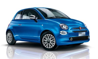 Το Fiat 500 προσφέρει μοναδικά δώρα για να γιορτάσει τα 60ά γενέθλιά του Έχουν περάσει 60 χρόνια από την κυκλοφορία του πρώτου θρυλικού Fiat 500 στους Ιταλικούς δρόμους, πορεία που επηρέασε με τον πιο ξεκάθαρο τρόπο την φιλοσοφία σχεδιασμού των αυτοκινήτων πόλης (και όχι μόνο) της σύγχρονης παγκόσμιας βιομηχανίας. Σε όλη τη διάρκεια της ιστορίας του Fiat 500, έχουν κυκλοφορήσει αρκετές ειδικές εκδόσεις που αποδεικνύουν τη μοναδική ικανότητα του μοντέλου να συνδυάζει το στυλ και τη μόδα με την ουσία και την τεχνολογία. Αυτό είναι και το μυστικό της νιότης του Fiat 500, να κυκλοφορεί σε ειδικές αποκλειστικές εκδόσεις και να αλλάζει εμφάνιση ανάλογα με τις περιστάσεις. Έτσι για να γιορτάσει την επέτειο των 60ών γενεθλίων του, το Fiat 500 κυκλοφορεί στην Ελληνική αγορά με την πλούσια έκδοση Mirror. Πρόκειται για μια έκδοση αποκλειστικά σε μεταλλικό χρώμα μπλε Italia και περιλαμβάνει στον βασικό εξοπλισμό σύστημα U-Connect με έγχρωμη οθόνη αφής 7’’, USB, Bluetooth, Live Services, ζάντες αλουμινίου 15’’, προβολείς ομίχλης, επιχρωμιωμένους εξωτερικούς καθρέφτες κ.α. Ήταν 4 Ιουλίου 1957 όταν λανσαρίστηκε στο Τορίνο το Fiat 500, ένα πραγματικό έμβλημα της μαζικής παραγωγής, το οποίο μπορούσε να αποκτήσει εύκολα η αστική τάξη. Πάνω σε αυτή τη βάση, το ανανεωμένο Fiat 500 κυκλοφόρησε ξανά το 2007, γνωρίζοντας καθολική επιτυχία, καθώς μέχρι το 2015 είχε πουλήσει 2 εκατομμύρια μονάδες. Έχοντας έναν επιπλέον λόγο για τον εορτασμό της εμπορικής επιτυχίας του Fiat 500, η FCA Greece πραγματοποιεί ειδικό διαγωνισμό για τριήμερο ταξίδι στη Σαντορίνη και μετακίνηση με ένα Fiat 500. Οι ενδιαφερόμενοι μπορούν να λάβουν περισσότερες πληροφορίες για τον διαγωνισμό στο εξουσιοδοτημένο δίκτυο διανομέων της Fiat. Τα δώρα όμως δεν σταματούν εδώ. Όσοι ενδιαφέρονται για μοναδικές προσφορές, τώρα με την περίσταση των 60 χρόνων έχουν την καταλληλότερη ευκαιρία. Στο εξουσιοδοτημένο δίκτυο διανομέων της Fiat, οι υποψήφιοι πελάτες μπορούν να βρουν μοναδικές προσφορές σε ετοιμοπαράδοτα αυτοκίνητα που αφορούν όλη την οικογένεια του 500 (500, 500L, 500X). Για παράδειγμα, ο πελάτης μπορεί να αποκτήσει την πλούσια έκδοση Fiat 500 Lounge Diesel, μόνο από 14.990€. Η συμμετοχή στον διαγωνισμό και οι μοναδικές προσφορές ισχύουν για το πρώτο 10ήμερο του Ιουλίου.