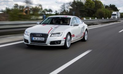 Mια ματιά στο μέλλον: Πελάτες Audi αποκτούν την εμπειρία της αυτόνομης οδήγησης στον αυτοκινητόδρομο Α9» Αυτόνομη οδήγηση στον αυτοκινητόδρομο - Η Audi ήδη εξασφαλίζει στο κοινό μια επαφή με την κινητικότητα του μέλλοντος. Με διαδρομές επίδειξης με ένα αυτόνομο πρωτότυπο Α7 επιλεγμένοι πελάτες και οπαδοί της μάρκας αποκτούν την εμπειρία της αυτόνομης οδήγησης στον αυτοκινητόδρομο Α9, βόρεια του Μονάχου. Τα ταξίδια των πελατών με το αυτόνομο πρωτότυπο Audi A7, που αποκαλείται χαϊδευτικά «Jack», ξεκινούν στο myAudi Sphere στο αεροδρόμιο του Μονάχου. Η διαδρομή ακολουθεί τον Α9 -που αποτελεί τμήμα του Πεδίου Δοκιμών Ψηφιακών Αυτοκινητόδρομων. Με μια κανονική ροή κυκλοφορίας το ταξίδι της αυτόνομης οδήγησης διαρκεί περίπου 60 λεπτά, ενώ ένας ειδικός της Audi είναι πάντα μαζί με τους επιβάτες στο αυτοκίνητο. Μετά την ολοκλήρωση του ταξιδιού οι μετέχοντες ερωτώνται για την εμπειρία τους, ενώ οι εντυπώσεις τους αξιοποιούνται για την ανάπτυξη των μελλοντικών λειτουργιών της αυτόνομης οδήγησης. Η δυνατότητα να μετακινηθεί κανείς με τον «Jack» έχει ξεκινήσει από τις 20 Ιουλίου και θα διαρκέσει όλο τον Αύγουστο. Οι εν δυνάμει συμμετέχοντες στη δοκιμαστική οδήγηση προκύπτουν μέσα από διάφορα κανάλια επικονωνίας, συμπεριλαμβανομένων και των sites των μέσων κοινωνικής δικτύωσης (social media) της Audi Γερμανίας. Παράλληλα η Audi Business Innovation GmbH έχει στη διάθεσή τις θέσεις για τους χρήστες της premium υπηρεσίας κινητικότητας της Audi on demand, ενώ όσοι μετέχουν στο πρόγραμμα «Miles and More» μπορούν να ανταλλάξουν μίλια που έχουν συλλέξει με μια βόλτα με τον «Jack». Η Audi έχει ήδη χρησιμοποιήσει το αυτόνομο πρωτότυπο Α7 σε τρεις ηπείρους, αρχής γενομένης από το 2015. Στον Α9 μπορεί να αναπτύξει ταχύτητες έως και 130 χλμ./ ώρα, ενώ επιταχύνει, επιβραδύνει και αλλάζει λωρίδες προβλέψιμα και ομαλά, σε συνεργασία με τα άλλα αυτοκίνητα που βρίσκονται σε κυκλοφορία. Οι εμπειρίες από τη δοκιμαστική οδήγηση με τον «Jack» αξιοποιούνται στην εξέλιξη της αυτόνομης οδήγησης. Το highlight εδώ είναι το κεντρικό σύστημα ελέγχου της υποβοήθησης του οδηγού (zFAS), που χρησιμοποιεί τα δεδομένα όλων των αισθητήρων προκειμένου να δημιουργεί συνεχώς μια λεπτομερή απεικόνιση όλων όσων περιβάλλουν το αυτοκίνητο. Το zFAS - οι διαστάσεις του είναι ανάλογες ενός laptop- περιλαμβάνεται για πρώτη φορά στο βασικό εξοπλισμό του νέου Audi A8. To πολυτελές σεντάν παρουσιάστηκε επίσημα πριν λίγες μέρες στο Audi Summit στη Βαρκελώνη και έχει εξελιχθεί για υψηλού επιπέδου αυτόνομη οδήγηση, που με βάση τα πρότυπα SAE χαρακτηρίζεται ως Επιπέδου 3. Το Audi AI traffic jam pilot (σύστημα υποβοήθησης κυκλοφοριακής συμφόρησης) επιτρέπει στον οδηγό να αναθέσει όλα όσα αφορούν την οδήγηση στο αυτοκίνητο σε εθνικές αρτηρίες με οχήματα που κινούνται σχετικά αργά και με ταχύτητες έως και 60 χλμ./ ώρα.