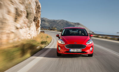 Το Νέο Ford Fiesta με 8 Χρόνια Εργοστασιακή Εγγύηση και Ακόμα πιο Ανταγωνιστικά Χρηματοδοτικά Προγράμματα • Με νέο εξαιρετικά χαμηλό επιτόκιο από 1,99%* • Με ελάχιστη προκαταβολή από 20% και 2.598€ • Με εξόφληση σε έως 60 μήνες • Από 181€ το μήνα Η Ford σας δίνει έναν ακόμη λόγο για να χαμογελάτε - έναν ακόμη λόγο για να αποκτήσετε το νέο Ford Fiesta, το πιο τεχνολογικά προηγμένο αυτοκίνητο στην κατηγορία του! Λίγες μόνο ημέρες μετά την επίσημη παρουσίαση του δημοφιλούς** μοντέλου στην Ελληνική αγορά, η Ford αποδεικνύει έμπρακτα την εμπιστοσύνη της στο νέο Ford Fiesta και επιπλέον της Εργοστασιακής Εγγύησης 8 ετών, το εφοδιάζει ένα ακόμη «όπλο» για την κατάκτηση της κορυφής. To νέο χρηματοδοτικό πρόγραμμα της Ford Credit που τίθεται σε ισχύ από την 1η Αυγούστου, σας προσφέρει τη δυνατότητα να αποκτήσετε το νέο Ford Fiesta με ένα εξαιρετικά χαμηλό επιτόκιο, από 1,99%.* Το επιτόκιο αυτό αποτελεί μέρος των αποκλειστικών προγραμμάτων χρηματοδότησης που η Ford προσφέρει για το νέο Fiesta - επιλέξτε αυτό που ταιριάζει καλύτερα στις δικές σας ανάγκες και αποκτήστε το με ελάχιστη προκαταβολή από 2.598€ ή από 181€ το μήνα. Αποκτήστε εύκολα το νέο Ford Fiesta και αγαπήστε ξανά τους δρόμους, την οδήγηση και το ταξίδι! Εγγύηση για το Ford Fiesta: 8 Χρόνια Εργοστασιακή Εγγύηση Ford Protect Χρηματοδοτικά προγράμματα Ford Fiesta: Ποσοστό Ελάχιστης Προκαταβολής Διάρκεια (Μήνες) Επιτόκιο* 20% 12-48 1,99% 20% 12-60 9,10% 30% 12-60 8,13% 40% 12-48 4,93% # # # * Δεν συμπεριλαμβάνεται η εισφορά 0,6% ** Το Ford Fiesta ήταν το πιο καλοπουλημένο αυτοκίνητο στην Ευρώπη, σύμφωνα με ανάλυση στοιχείων της βιομηχανίας από τη Ford για το Μάρτιο του 2017. Η Ford Ευρώπης αναφέρει τις πωλήσεις της για τις παραδοσιακές Ευρωπαϊκές αγορές της όπου εκπροσωπείται μέσω Εθνικών Εταιρειών Πωλήσεων και είναι: Αυστρία, Βέλγιο, Βρετανία, Τσεχία, Δανία, Φινλανδία, Γαλλία, Γερμανία, Ελλάδα, Ουγγαρία, Ιρλανδία, Ιταλία, Ολλανδία, Νορβηγία, Πολωνία, Πορτογαλία, Ισπανία, Ρουμανία, Σουηδία και Ελβετία.