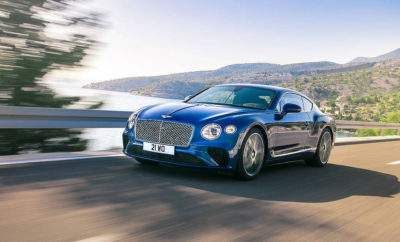 Η 3η γενιά της Bentley Continental GT συνδυάζει την απόλυτη χειροποίητη πολυτέλεια με την τεχνολογία αιχμής, δημιουργώντας το καλύτερο Grand Tourer που έχει υπάρξει ποτέ. Η σχεδίαση του αμαξώματος αντικατοπτρίζει πλήρως την αίγλη που χαρακτηρίζει κάθε Bentley, ενώ σε σχέση με την προηγούμενη Continental W12- το βάρος έχει μειωθεί πάνω από 80 κιλά χάρη στην χρήση νέων υλικών. Παρότι η Continental GT διατηρεί την κλασική κομψή σχεδίαση που την έχει καθιερώσει όλα αυτά τα χρόνια, η νέα γενιά ξεχωρίζει από την πιο έντονη ανάγλυφη αισθητική με επιρροές από την πρωτότυπη EXP 10 Speed 6. Αξιοσημείωτο είναι πως η Continental GT είναι το πρώτο αυτοκίνητο παραγωγής με πλαϊνά αμαξώματος κατασκευασμένα με την μέθοδο Super Formed. Ο Wolfgang Dürheimer, Πρόεδρος και Διευθύνων Σύμβουλος της Bentley Motors, δηλώνει πως: «Η Bentley είναι πρωτοπόρος στα πολυτελή Grand Touring για σχεδόν εκατό χρόνια. Η νέα, τρίτη γενιά Continental GT, αποτελεί το αποκορύφωμα των σχεδιαστικών και μηχανολογικών μας επιτευγμάτων σηματοδοτώντας το επόμενο βήμα στο ταξίδι της Bentley». Στην καρδιά της νέας Continental GT βρίσκεται μία ολοκαίνουργια εκδοχή του μοναδικού 6-λιτρου W12 βενζινοκινητήρα με διπλή υπερτροφοδότηση και για πρώτη φορά σε συνεργασία με ένα αυτόματο κιβώτιο διπλού συμπλέκτη με 8 σχέσεις, για ταχύτατες και αποδοτικότερες αλλαγές. Ο νέος χειροποίητος W12 TSI σχεδιάστηκε και κατασκευάζεται στο Crewe, της Βρετανίας, ενώ εξακολουθεί να αποτελεί το πιο προηγμένο 12-κύλινδρο μοτέρ του κόσμου. Η μοναδικότητά της διάταξης «W» συνεπάγεται 24% μικρότερο μήκος - σε σχέση με έναν κλασικό V12- προσφέροντας παράλληλα καλύτερη κατανομή βάρους και περισσότερο χώρο για την καμπίνα.Το νέο μηχανικό σύνολο εφοδιάζεται με τις πιο πρόσφατες τεχνολογίες, εκτελώντας 300 εκατομμύρια μικρό-υπολογισμούς λογισμικού ανά δευτερόλεπτο. Αποδίδει 635 PS και 900 Nm ροπής και από στάση επιταχύνει τη νέα Continental GT στα 100 χλμ./ώρα σε μόλις 3,7 δευτερόλεπτα, με τελική ταχύτητα στα 333 χλμ./ώρα. Ένα νέο ενεργητικό σασί ενσωματώνει το 48- volt σύστημα Dynamic Ride που διασφαλίζει κορυφαία οδηγικά χαρακτηριστικά περιορίζοντας τις κλίσεις στις στροφές, ενώ ταυτόχρονα προσφέρει απίστευτα επίπεδα άνεσης ισοπεδώνοντας κάθε ανωμαλία του οδοστρώματος. Η μυώδης εξωτερική σχεδίαση δημιουργήθηκε χρησιμοποιώντας μία επαναστατική τεχνολογία hydro forming με αποτέλεσμα ένα ελαφρύτερο και άκαμπτο αμάξωμα. Ο κινητήρας είναι τοποθετημένος ακόμη πιο πίσω για την βελτίωση της κατανομής βάρους προς όφελος της οδηγικής απόλαυσης και των δυναμικών χαρακτηριστικών. Προσφέροντας τέσσερις άνετες θέσεις και μεγαλύτερο χώρο αποσκευών με αυξημένη πρακτικότητα, η νέα Bentley Continental GT διαθέτει μία πολυτελέστατη καμπίνα με εντυπωσιακές λεπτομέρειες, όπως είναι η νέα σχεδίαση «diamond in diamond» της δερμάτινης επένδυσης. Επιπλέον, σημαντική δουλειά έχει γίνει στην εναρμόνιση 15 χρωμάτων στα δέρματα και στα χαλάκια. Η ανατρεπτική νέα Continental GT προβάλλει αμέτρητες καινοτόμες τεχνολογίες. Όπως έναν προηγμένο πλήρως ψηφιακό πίνακα οργάνων που επικεντρώνεται στον οδηγό, καθώς και την περιστρεφόμενη οθόνη «Bentley Rotating Display». Αυτή η οθόνη αφής διάστασης 12,3 ιντσών είναι τοποθετημένη σε μία τρίπλευρη μονάδα και μπορεί να περιστρέφεται αποκαλύπτοντας ταυτόχρονα τρία κομψά αναλογικά καντράν. O διάκοσμος της νέας Continental GT είναι ειδικά προσαρμοσμένος στις σύγχρονες πολυτελείς απαιτήσεις του πελάτη, με απαράμιλλη μέριμνα στην λεπτομέρεια για ανεπανάληπτες εμπειρίες ζωής. Η καμπίνα ενσωματώνει τέλεια τα ποιοτικότερα και ομορφότερα χειροποίητα υλικά αψεγάδιαστης ποιότητας συνθέτοντας ένα τέλεια εναρμονισμένο διασυνδεμένο και υπέρ-πολυτελές περιβάλλον.Ο πελάτης της νέας Continental GT έχει να επιλέξει ανάμεσα σε 17 χρώματα που αναδεικνύουν ιδανικά τις γραμμές του αμαξώματος. Η νέα Continental GT θα πραγματοποιήσει την παγκόσμια πρεμιέρα της στην Έκθεση της Φρανκφούρτης (IAA 2017) από τις 12 έως 24 Σεπτεμβρίου.