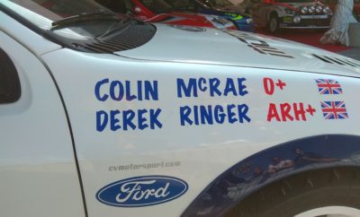 Ο Colin McRae σκοτώθηκε στις 15 Σεπτεμβρίου 2007 στη Σκωτία, μαζί με το γιο του Τζόνι και δύο πολύ καλούς οικογενειακούς του φίλους, όταν κατέπεσε το ελικόπτερο στο οποίο επέβαινε. Στο φετινό Rallylegend παγκόσμιοι πρωταθλητές του WRC, έδωσαν το παρών, τιμώντας την επέτειο των 10 χρόνων από το θάνατό του.