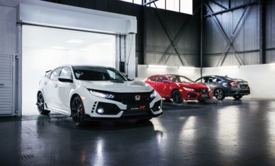 Το Honda Civic ανάμεσα στους φιναλιστ του AUTOBEST 2018 • Το Honda Civic, ένα από τα μοντέλα που θα διαγωνιστούν στην τελική φάση του AUTOBEST 2018 • Η δεύτερη φορά που ένα μοντέλο Honda συγκαταλέγεται στην τελική εξάδα • Η κριτική επιτροπή του AUTOBEST εκπροσωπεί 31 Ευρωπαϊκές χώρες Το νέο Honda Civic ψηφίστηκε ανάμεσα στα έξι επικρατέστερα μοντέλα που θα διαγωνιστούν για τον τίτλο ‘Best Buy Car of Europe’ του AUTOBEST 2018. Είναι η δεύτερη φορά που η Ιαπωνική μάρκα διασφαλίζει μία θέση στον τελικό του εν λόγω διαγωνισμού, μετά την υποψηφιότητα του HR-V στη λίστα των φιναλίστ το 2016. Ο οργανισμός AUTOBEST αποτελείται από 31 αυτοκινητιστικούς συντάκτες από όλη την Ευρώπη. Το βραβείο απονέμεται στο νέο μοντέλο που αντιπροσωπεύει την καλύτερη συνολική πρόταση για μία ευρεία βάση Ευρωπαίων πελατών. Τομείς ιδιαίτερης σημασίας που επηρεάζουν την κρίση της επιτροπής είναι: ανταγωνιστική τιμολόγηση, ευελιξία, σχεδίαση, συνδεσιμότητα, διαθεσιμότητα ανταλλακτικών και δυνατότητες τεχνικής υποστήριξης. Την υποψηφιότητα ενός μοντέλου καθορίζει η τιμή εκκίνησής του, που δεν πρέπει να υπερβαίνει τα 20.000 Ευρώ. Η δέκατη γενιά Civic είναι προϊόν του μεγαλύτερου, παγκόσμιου προγράμματος εξέλιξης στην ιστορία της Honda, και ωφελείται από την προηγμένη μηχανολογία, παραγωγή, αεροδυναμική και τις σύγχρονες τεχνολογίες κινητήρων και πλαισίου. Οι Ευρωπαϊκές πωλήσεις ξεκίνησαν στις αρχές του 2017. Το πεντάθυρο Civic κατασκευάζεται στο Honda of the UK Manufacturing στο Swindon. Το Honda Civic θα αξιολογηθεί τώρα στη φάση ‘Final 6’, που θα διεξαχθεί στο Vairano της Ιταλίας, 29 και 30 Νοεμβρίου. Ο νικητής του 17ου ετήσιου διαγωνισμού AUTOBEST θα ανακοινωθεί την Παρασκευή 15 Δεκεμβρίου.