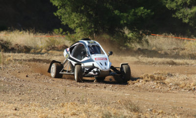 H ομάδα της Speedcar Motul Team Greece έδωσε με επιτυχία το παρών στον 3ο αγώνα του Dirt Games Challenge για το 2017, ο οποίος πραγματοποιήθηκε για δεύτερη συνεχή χρονιά από την ΑΣΜΑ. Οι 4 αθλητές της ομάδας μας ολοκλήρωσαν με επιτυχία των αγώνα. Ο Γιώργος Ζυμαρίδης επικράτησε στην κατηγορία των Kartcross έως 750cc, και στην κατηγορία των 650cc ο Γιάννης Χεκιμιάν ήταν δεύτερος. Αντίστοιχα στα 750cc ο Βασίλης Παπαφιλίππου τερμάτισε τέταρτος και ο Γιάννης Μάριος Παπαδόπουλος κατετάγη στην έκτη θέση στα 650cc. Οι όποιες δυσκολίες προέκυψαν αντιμετωπίστηκαν άμεσα από τον Θοδωρή Λασκαρίδη και τα μέλη της ομάδας, που έδωσαν τον καλύτερό τους εαυτό, συντελώντας έτσι τα μέγιστα στο θετικό αυτό αποτέλεσμα. Ανανεώνουμε το αγωνιστικό μας ραντεβού την επόμενη Κυριακή 29/10 με την συμμετοχή των Γιάννη Χεκιμιάν, Βασίλη Παπαφιλίππου και Κώστα Κακαλή στο 6o Timed Rally Challenge που θα γίνει στο Διαδρόμιο Κορινθίας με τη διοργάνωση της Αγωνιστικής Λέσχης Κορινθίας.