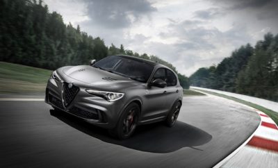 Η Alfa Romeo στην Έκθεση Αυτοκινήτου της Γενεύης H Alfa Romeo είναι αναμφισβήτητα ένα από τα «αστέρια» της Έκθεσης. Η προβολή της στο κοινό θα περιστρέφεται κυρίως γύρω από τις επιδόσεις αλλά και τη μοναδικότητά της. Στο περίπτερο της μάρκας κυριαρχούν οι Stelvio Quadrifoglio Nring και Giulia Quadrifoglio Nring. Δύο περιορισμένης παραγωγής εκδόσεις, οι οποίες αποτελούν ορόσημο για τις επιδόσεις και τα ρεκόρ που έχουν καταγράψει στη θρυλική πίστα του Nurburgring, αναδεικνύοντας την ανωτερότητα της Alfa Romeo. Εκτενής χρήση ανθρακονήματος, μοναδικά χαρακτηριστικά και εξαιρετικές επιδόσεις. Αυτή είναι η Giulia Veloce Ti, η ειδική έκδοση που φέρει το περίφημο έμβλημα “Turismo Internazionale”, που πάντα συνόδευε τις πιο ελκυστικές και high-tech εκδόσεις. Άλλωστε, το DNA της Alfa Romeo πάντα περιελάμβανε το σπορ χαρακτήρα και τη επισταμένη προσοχή στη λεπτομέρεια. Χαρακτηριστικά που είναι ευδιάκριτα, σε όλη τη γκάμα των Stelvio και Giulia. 108 χρόνια τώρα, τα αυτοκίνητα της Alfa Romeo προσφέρουν μεγάλες συγκινήσεις στους οδηγούς, χάρη στο απαράμιλλο ιταλικό τους στυλ, που αντικατοπτρίζει τις κορυφαίες επιδόσεις, την υψηλή τεχνολογία και τη μοναδική οδηγική απόλαυση, η οποία ξεκινά με το γύρισμα της μίζας. Φέτος, οι επισκέπτες της Έκθεσης της Γενεύης θα αντιληφθούν αμέσως ότι η μάρκα έχει επενδύσει ακόμα περισσότερο στις υψηλές επιδόσεις, τη μοναδικότητα αλλά και τις δυνατότητες εξατομίκευσης των αυτοκινήτων της. Παρέχει στους κατόχους των οχημάτων της, πληθώρα επιλογών από κορυφαίους οίκους μόδας. Όλα τα ιδιαίτερα χαρακτηριστικά ενός -κατά παραγγελία- φτιαγμένου υφάσματος είναι εκεί και δένουν άψογα με τα μηχανικά σύνολα. Τα Stelvio, Giulia, 4C Spider και 4C Coupe σίγουρα θα ενθουσιάσουν όχι μόνο τους οπαδούς της μάρκας, αλλά και κάθε επισκέπτη της Έκθεσης της Γενεύης, άλλους για τις επιδόσεις και άλλους για τα υψηλής ποιότητας υλικά. Φυσικά, δεν θα απουσιάσουν και οι νέες εκπληκτικές ειδικές σειρές. Όλα τα βλέμματα θα είναι στραμμένα στη συναρπαστική “Nürburgring” έκδοση της “Stelvio Quadrifoglio” που φέρει το σήμα “Nring”. Μόλις 108 οχήματα της συγκεκριμένης έκδοσης θα κατασκευαστούν, ένα για κάθε χρόνο ιστορίας της Alfa Romeo. Δεν πρόκειται απλώς για ένα αυτοκίνητο, αλλά αποτελεί τη χειροπιαστή έκφραση της εφευρετικότητας, της σκληρής δουλειάς και της αφοσίωσης. Των μυστικών δηλαδή, για την επίτευξη των πιο φιλόδοξων στόχων και της κατάρριψης μακροχρόνιων ρεκόρ. Όλα αυτά σε ένα μοναδικό αισθητικό αποτέλεσμα. Με την έκδοση αυτή, η μάρκα γιορτάζει και την επιτυχία του SUV που έκανε το γύρο της θρυλικής πίστας, σε 7 λεπτά και 51,7 δευτερόλεπτα, τον γρηγορότερο χρόνο στην κατηγορία του. Quadrifoglio: μια λέξη είναι αρκετή για ένα αυτοκίνητο που είναι μια κατηγορία από μόνο του. Ένα όχημα που αψηφά όλες τις «κανονικές» κατηγοριοποιήσεις. Κι αυτό ισχύει τόσο για τη Stelvio όσο και για τη Giulia, που είναι ήδη έτοιμες να συναρπάσουν το κοινό της Γενεύης και να συνεχίσουν να σαγηνεύουν, σε καθημερινή βάση, τους 108 τυχερούς κατόχους τους. Ο 2.9 V6 Twin-Turbo κινητήρας των 510 ίππων, το διαφορικό Torque Vectoring και το Chassis Domain Control (CDC) που χαρακτηρίζουν τα συγκεκριμένα μοντέλα, σε συνδυασμό με το ειδικό χρώμα, το υψηλού κύρους όνομα και τις προσεγμένες λεπτομέρειες, αποτελούν τα υπέρτατα παραδείγματα της ανωτερότητας της Alfa Romeo. Δεν είναι σύμπτωση ότι αυτά τα δύο έξοχα αυτοκίνητα έχουν το όνομα της φημισμένης γερμανικής πίστας. Τα αυτοκίνητα της Alfa Romeo ξεκίνησαν να καταγράφουν νίκες στην πίστα του Nürburgring κατά τη δεκαετία του 1930, στα χέρια παγκοσμίου κλάσης οδηγών όπως ο Tazim Nuvolari, που κέρδισε το Grand Prix της Γερμανίας με ένα 8C 2300 Tipo Monza το 1932 αλλά και με ένα Tipo B-P3 το 1935. Εξίσου αξιομνημόνευτες χρονιές ήταν το 1966, όταν το Giulia Sprint GTA έγινε το πρώτο GT που έκανε τον γύρο της πίστας του Nürburgring σε κάτω από 10 λεπτά, αλλά και το 1975, όταν το 33ΤΤ 12 που οδηγούσε ο Arturo Merzario θριάμβευσε στη Γερμανία πριν συνεχίσει - και κερδίσει - στο World Sportscar Championship. Τελευταία, αλλά εξίσου σημαντική, η διπλή νίκη του 155 V6 Ti του Nicola Larini στο DTM Championship, που επίσης πραγματοποιήθηκε στην πίστα Nürburgring. Ο Ιταλός οδηγός επανέλαβε το κατόρθωμα του Tazim Nuvolari, κατατροπώνοντας τα υπόλοιπα αυτοκίνητα, που ήταν όλα γερμανικά! Στο χώρο λοιπόν, “Quadrifoglio”, οι εκδόσεις Stelvio και Giulia που με υπερηφάνεια φέρουν το σήμα “NRING”, γιορτάζουν τα ρεκόρ που έχουν καταγράψει τα δύο μοντέλα, ενώ ο ενθουσιασμός συνεχίζεται και στο χώρο που είναι αφιερωμένος στις Giulia Veloce Ti και Stelvio Super με το Pack Sport, το νέο Performance Pack, τα νέα δερμάτινα ταμπλό και πάνελ θυρών. Και τα δύο αυτοκίνητα είναι εξοπλισμένα με το σύστημα τετρακίνησης Q4. Η πολυτέλεια της μάρκας εκφράζεται μέσω του Luxury Pack, ενώ ο σπορ χαρακτήρας της εκφράζεται μέσω της γκάμας 4C, με τις ειδικές εκδόσεις Competizione και Italia, που έχουν δημιουργηθεί για το Coupé και το Spider. Οι εκδόσεις Nürburgring Edition Stelvio και Giulia Quadrifoglio “NRING” Τα «αστέρια» της Έκθεσης θα είναι σίγουρα οι περιορισμένες εκδόσεις Nürburgring Stelvio Quadrifoglio Nring και Giulia Quadrifoglio Nring, που δημιουργήθηκαν για τον εορτασμό των ρεκόρ της Alfa Romeo στη θρυλική γερμανική πίστα. Η Stelvio κρατά το ρεκόρ στην κατηγορία της, με το χρόνο των 7 λεπτών και 51.7 δευτερολέπτων. Είναι το γρηγορότερο SUV, με τον κορυφαίο 2.9 V6 Bi-Turbo βενζινοκινητήρα 510 ίππων και 600Nm ροπή, που φτάνει τα 283 χλμ./ώρα με επιτάχυνση από 0 στα 100 σε μόλις 3.8 δευτερόλεπτα. Η Giulia Quadrifoglio κρατά το ρεκόρ των σεντάν παραγωγής, με lap time 7’32’’, χάρη στον εξαιρετικό της χειρισμό, τη μέγιστη ταχύτητα των 307 χλμ./ώρα και την επιτάχυνση από το 0 στα 100 χλμ/ώρα, την οποία επιτυγχάνει σε μόλις 3.9 δευτερόλεπτα. Μόνο 108 αυτοκίνητα θα παραχθούν για κάθε μοντέλο, για τους συλλέκτες αλλά και για τους πιο πιστούς οπαδούς της Alfa Romeo. Οι νέες εκδόσεις έχουν αποκλειστικά χαρακτηριστικά, όπως το αριθμημένο σήμα στο ταμπλό με ανθρακονήματα και το μοναδικό χρώμα Circuito Grey, αποκλειστικά για την περιορισμένη έκδοση. Εκτός από τις παραπάνω ξεχωριστές λεπτομέρειες, ο βασικός εξοπλισμός της σειράς Nring περιλαμβάνει κεραμικά φρένα από ανθρακόνημα, αγωνιστικά καθίσματα Sparco με κόκκινες ραφές και σκελετό επίσης από ανθρακόνημα. Τα ανθρακονήματα κυριαρχούν επίσης στη λαβή του αυτόματου κιβωτίου της Mopar και στο δερμάτινο alcantara τιμόνι. Το μπροστινό σήμα, τα καλύμματα των καθρεπτών και οι λεπτομέρειες στις πλαϊνές ποδιές, είναι φτιαγμένα επίσης από ανθρακονήματα, ενώ υπάρχουν, ακόμη, φιμέ παράθυρα, ενεργό cruise control, premium πακέτο ήχου από την Harman Kardon και το AlfaTM Connect 3D Nav infotainment system με οθόνη 8,8 ιντσών και DAB. Επιπλέον η Giulia λανσάρει μια νέα οροφή από ανθρακόνημα, ενώ και οι δύο φέρουν το ματ λογότυπο της Mopar. Οι Nürburgring Stelvio Quadrifoglio Nring και Giulia Quadrifoglio Nring είναι κάτι πολύ περισσότερο από κορυφαίες εκδόσεις μοντέλων, είναι η χειροπιαστή υπεροχή της Alfa Romeo στην καλύτερη εκδοχή της. Οι εκδόσεις Quadrifoglio είναι πρότυπα μηχανολογικής ποιότητας και κορυφαίων επιδόσεων από μόνα τους. Για παράδειγμα, για πρώτη φορά στη Stelvio ο κινητήρας 2.9 Bi-Turbo συνδυάζεται με το καινοτόμο σύστημα τετρακίνησης Q4, και εγγυάται ασυναγώνιστες επιδόσεις, πρόσφυση, οδηγική απόλαυση και ασφάλεια υπό όλες τις συνθήκες. Και τα δύο αυτοκίνητα έχουν επίσης ενσωματωμένο το AlfaTM Chassis Domain Control, που συντονίζει όλα τα ηλεκτρονικά συστήματα του οχήματος, προσφέροντας κάθε φορά τη βέλτιστη απόδοση και τη μέγιστη οδηγική απόλαυση. Συγκεκριμένα, το σύστημα διευθύνει και μεταφέρει συγκεκριμένες λειτουργίες στα υπόλοιπα ενεργά συστήματα, όπως το σύστημα τετρακίνησης Q4 (στη Stelvio Quadrifoglio), το AlfaTM Active Torque Vectoring system, το AlfaTM Active Suspension, το ESC και το AlfaTM DNA Pro selector με τη λειτουργία Race. Η τεχνολογία Torque Vectoring αξιοποιεί με τον καλύτερο τρόπο τις δυνατότητες των Stelvio και Giulia και τονίζει τον σπορ χαρακτήρα τους. Οι δύο συμπλέκτες που ελέγχονται ηλεκτρονικά από το σύστημα Torque Vectoring δίνουν τη δυνατότητα ελέγχου της ροπής στην κάθε ρόδα ξεχωριστά. Αυτό εξασφαλίζει τη βέλτιστη μεταφορά της ισχύος στο έδαφος ακόμα και όταν το αυτοκίνητο ωθείται στα όριά του. Με αυτόν τον τρόπο η οδήγηση είναι πάντα ασφαλής και διασκεδαστική, χωρίς να χρειάζεται η επέμβαση του συστήματος ελέγχου σταθερότητας. Το αυτόματο κιβώτιο 8 ταχυτήτων ZF, που παρέχεται με τον βασικό εξοπλισμό, είναι ειδικά ρυθμισμένο να αλλάζει σε μόλις 150 χιλιοστά του δευτερολέπτου σε Race mode, και διαθέτει διακόπτη κλειδώματος, που χαρίζει στον οδηγό μια δυνατή αλλά και εξαιρετικά ακριβή αίσθηση της επιτάχυνσης. Ανάλογα με το mode που επιλέγει ο οδηγός, το όχημα μπορεί να αξιοποιεί με τον καλύτερο τρόπο τη κύλιση, την άνεση και την ευκολία της οδήγησης σε όλα τα περιβάλλοντα, ακόμα και γύρω από την πόλη και να βελτιώνει ακόμα περισσότερο την κατανάλωση καυσίμου, περιορίζοντας, ταυτόχρονα, τις εκπομπές CO2. Η υπεροχή που προσφέρει, λοιπόν, δεν εξαντλείται στις επιδόσεις. Και τα δύο αυτοκίνητα, τόσο το SUV όσο και το σεντάν είναι εξαιρετικά λειτουργικά και σε ό,τι αφορά τις εκπομπές ρύπων και κατανάλωσης καυσίμου, χάρη στο ηλεκτρονικά ελεγχόμενο σύστημα απενεργοποίησης των κυλίνδρων αλλά και της λειτουργίας sailing, που είναι διαθέσιμη στο σύστημα οδήγησης Advanced Efficiency. Τελευταίο, αλλά εξίσου σημαντικό χαρακτηριστικό: και τα δύο είναι εξοπλισμένα με paddle shifters κατασκευασμένα από συμπαγές αλουμίνιο και ενσωματωμένα στην κολώνα του τιμονιού Alfa Romeo Stelvio Super με το νέο Performance Pack Στο περίπτερο της εταιρίας στην Έκθεση της Γενεύης, θα παρουσιαστούν επίσης -με υπερηφάνεια- δύο αυτοκίνητα Stelvio που είναι εξοπλισμένα με κινητήρα 2.0 Turbo, σε εκδόσεις 200 και 280 ίππων, με αυτόματο κιβώτιο 8 ταχυτήτων και σύστημα τετρακίνησης Q4. Ο κινητήρας είναι τετρακύλινδρος και φτιαγμένος εξ’ ολοκλήρου από αλουμίνιο και ανθρακόνημα. Περιλαμβάνει το ηλεκτροϋδραυλικό σύστημα ενεργοποίησης βαλβίδων MultiAir, το σύστημα 2-in-1" υπερτροφοδοσίας και το σύστημα άμεσου ψεκασμού υψηλής πίεσης 200 bar, το οποίο εξασφαλίζει ακαριαία απόκριση σε όλο το φάσμα στροφών και χαμηλή κατανάλωση καυσίμου. H Stelvio με τον βενζινοκινητήρα 2.0 280 HP Turbo είναι το κορυφαίο μοντέλο της κατηγορίας σε επίπεδο επιτάχυνσης, φτάνοντας από το 0 στα 100 χλμ./ώρα σε μόλις 5.7 δευτερόλεπτα, με μέγιστη ταχύτητα τα 230 χλμ./ώρα. Δίπλα της θα βρίσκεται, ένα ακόμα αυτοκίνητο με τον ίδιο κινητήρα, σε έκδοση 200 ίππων με μέγιστη ροπή 330 Nm στις 1,750 rpm, μέγιστη ταχύτητα 215 χλμ./ώρα και επιτάχυνση από το 0 στα 100 σε 7.2 δευτερόλεπτα. Δύο νέα σημαντικά χαρακτηριστικά των αυτοκινήτων της Έκθεσης είναι το καινούργιο δερμάτινο ταμπλό και τα καινούργια πάνελ στις πόρτες, αλλά και το Performance Pack, που περιλαμβάνει το Alfa Active Suspension (διατίθεται επίσης χωριστά, σαν πρόσθετος εξοπλισμός. Τα δύο αυτοκίνητα έχουν εμπλουτιστεί από δύο πακέτα που υπογραμμίζουν τον πολύπλευρο χαρακτήρα των Alfa Romeo SUV, αποπνέοντας εξίσου σπορ αλλά και πολυτελή αισθητική. Η Mopar, Official Service Partner της Alfa Romeo για το σέρβις, τα εφεδρικά εξαρτήματα, τα γνήσια αξεσουάρ, τη βοήθεια και την εξυπηρέτηση πελατών, έχει ετοιμάσει ειδικά αξεσουάρ για τα συγκεκριμένα οχήματα, που περιλαμβάνουν μαύρους ματ τροχούς 20 ιντσών. Δίπλα τους θα υπάρχει επίσης μια πολυτελής Stelvio Super 200 ίππων, σε χρώμα Volcano Black, με μπεζ δερμάτινα καθίσματα και ταμπλό και ξύλινες γκρι λεπτομέρειες. Το συγκεκριμένο μοντέλο διαθέτει τροχούς 20 ιντσών από κράμα αλουμινίου με μαύρα καπάκια. Alfa Romeo Giulia Veloce Ti Εξοπλισμένη με turbo βενζινοκινητήρα 280 ίππων, αυτόματο κιβώτιο 8 ταχυτήτων και σύστημα τετρακίνησης Q4, η Giulia Veloce Ti είναι η τέλεια ενσάρκωση της τεχνικής και αυτοκινητιστικής υπεροχής της γκάμας Giulia. Ο χαρακτηρισμός “Ti” συμβολίζει το Turismo Internazionale και χρησιμοποιείται πάντα για τις πιο πλούσια εξοπλισμένες, υπερσύγχρονες, “ακραίες” θα λέγαμε, εκδόσεις. Η Giulia Ti παρουσιάζεται σε χρώμα Racing Red. Αποτελεί την πιο ξεχωριστή έκδοση της γκάμας, συνδυάζοντας επιτυχημένα τη σπορ «γεύση» της Giulia Veloce με ελκυστικό στυλ, πλούσιο βασικό εξοπλισμό και την τελευταία λέξη της τεχνολογίας. Μια κοντινή «συγγενής» της Quadrifoglio, με την οποία μοιράζεται αρκετά χαρακτηριστικά σε ό,τι αφορά το σχεδιασμό. Η μαύρη οροφή, το ταμπλό που είναι ντυμένο με δέρμα και λεπτομέρειες ανθρακονήματος και τα δερμάτινα Alcantara καθίσματα με μαύρες ραφές, τραβούν αμέσως τα βλέμματα, μαζί με τις λεπτομέρειες που σχεδιάστηκαν από τη Mopar, όπως το λογότυπο Alfa Romeo, το “V” στο μπροστινό μέρος και τα καλύμματα των καθρεπτών. Οι πλαϊνές ποδιές, επίσης με λεπτομέρειες ανθρακονήματος, καθώς και η πίσω αεροτομή είναι απόλυτα χαρακτηριστικά στοιχεία μιας Quadrifoglio έκδοσης. Οι ζάντες αλουμινίου 19’’ με 5 ακτίνες, είναι άλλο ένα πραγματικό χαρακτηριστικό αγωνιστικού στυλ, ενώ οι κόκκινες δαγκάνες των φρένων ξεχωρίζουν μέσα από τις ακτίνες της ζάντας. Ο σπορ χαρακτήρας του μοντέλου επιβεβαιώνεται από την πολύ έντονη προσοχή που έχει δοθεί σε κάθε λεπτομέρεια και την εκτεταμένη χρήση ανθρακονήματος. Ολοκληρώνεται από το σύστημα infotainment, AlfaTM Connect 3D το 8.8" 3D σύστημα πλοήγησης με DAB, το Active Cruise Control, τα φιμέ παράθυρα και το premium ηχοσύστημα της Harman Kardon. Alfa Romeo Giulia Super Η Giulia Super έρχεται σε Volcano Black χρώμα με το μοναδικό Luxury Pack που περιλαμβάνει μπεζ δερμάτινο εσωτερικό με λεπτομέρειες από γκρι αληθινό ξύλο δρυός. Είναι το ιδανικό αυτοκίνητο για όσους θέλουν να απολαύσουν τις επιδόσεις της Giulia, μέσα σε μια ασύγκριτη άνεση και πολυτέλεια. Κάτω από το καπό βρίσκεται ο τετρακύλινδρος βενζινοκινητήρας των 200 ίππων, με αυτόματο κιβώτιο ταχυτήτων. 4C: το σύγχρονο έμβλημα της μάρκας στις ειδικές σειρές “Competizione” και “Italia” Στο περίπτερο της Alfa Romeo θα παρουσιαστεί επίσης, το 4C, που εκφράζει το αγωνιστικό πνεύμα, αναπόσπαστο κομμάτι του DNA της Alfa Romeo. Βέλτιστες επιδόσεις και εξαιρετικός μηχανικός σχεδιασμός για την απόλυτη απόλαυση του… να οδηγείς με στυλ που κόβει την ανάσα! Δύο αυτοκίνητα, ένα Coupé και ένα Spider των ειδικών σειρών “Competizione” και “Italia” θα βρίσκονται στη Γενεύη και σίγουρα θα προκαλέσουν τον θαυμασμό των επισκεπτών. Το Coupé έχει μια πολύ πιο σπορ προσωπικότητα που δημιουργεί στο μυαλό αγωνιστικούς συνειρμούς, ενώ το Spider, παρόλο που είναι επίσης ικανό για συναρπαστικές επιδόσεις, έχει έναν πιο κομψό, εκλεπτυσμένο χαρακτήρα. Και τα δύο είναι εξοπλισμένα με τον ισχυρό βενζινοκινητήρα 1750 Turbo 210 ίππων. Σε συνδυασμό με το TCT αυτόματο κιβώτιο ταχυτήτων, προσφέρει επιδόσεις supercar. Με αναλογία λιγότερων από 4 κιλών ανά ίππο, μέγιστη ταχύτητα 258 χλμ./ώρα (και 257 χλμ./ώρα για το 4C Spider), επιτάχυνση από το 0 στα 100 χλμ./ώρα σε μόλις 4.5 δευτερόλεπτα, πλευρική επιτάχυνση του 1.1 g και μέγιστη επιβράδυνση του 1.25 g. Αυτές οι επιδόσεις είναι αποτέλεσμα και της εκτενούς χρήσης ultralight υλικών όπως τα ανθρακονήματα, το αλουμίνιο και το SMC. Οι δύο σειρές (σε περιορισμένες εκδόσεις και οι δύο) έχουν ξεχωριστό σχεδιασμό. Το ματ Vesuvio Grey του Coupé, υπογραμμίζει τον ασυμβίβαστο σπορ χαρακτήρα του. Εκτός από το εξωτερικό, οι πρόσθετες λεπτομέρειες από ανθρακόνημα ανεβάζουν τη σπορ… «θερμοκρασία». Η οροφή, οι προφυλακτήρες, τα καλύμματα των καθρεπτών, οι αεραγωγοί και οι προβολείς, όλα δίνουν έμφαση στη “μυϊκή” δύναμη του αυτοκινήτου αλλά και στον εξαιρετικό μηχανολογικό σχεδιασμό του, παραπέμποντας ξεκάθαρα στον κόσμο των αγώνων. Η αγωνιστική διάθεση συνεχίζεται και μέσα στο κόκπιτ. Τα καθίσματα είναι από δέρμα με κόκκινες ραφές, το τιμόνι είναι αγωνιστικό και για να κλείσουμε, το ξεχωριστό επίπεδο της περιορισμένης έκδοσης των 108 μοναδικών αυτοκινήτων υπογραμμίζεται από το αριθμημένο σήμα στο κεντρικό τούνελ και την αλουμινένια πλακέτα “Competizione” στο ταμπλό. Η ειδική σειρά Spider “Italia” είναι αμέσως αναγνωρίσιμη, χάρη στο Misano Blue του αμαξώματος, αποκλειστικό για τα 108 αυτοκίνητα της συλλεκτικής έκδοσης. Στο εξωτερικό, χαρακτηριστικά που αιχμαλωτίζουν τα βλέμματα είναι οι τροχοί 5 ακτίνων, 18’’ μπροστά και 19’’ πίσω και οι κίτρινες δαγκάνες των φρένων. Στο πλάι βλέπουμε το αυτοκόλλητο “Spider Italia” στα τρία χρώματα της ιταλικής σημαίας. Η βασική εμφάνιση του 4C Spider περιλαμβάνει διπλές εξατμίσεις τιτανίου Akrapovič με φινίρισμα ανθρακονήματος. Ο εξοπλισμός ολοκληρώνεται με το υψηλής ποιότητας Alpine Hi-Fi ηχοσύστημα, με subwoofer, αλλά και αριθμημένο σήμα στο κεντρικό τούνελ και αλουμινένια πλακέτα “Italia” στο ταμπλό. Ένα περίπτερο με θέμα τις κορυφαίες επιδόσεις και την μοναδική πολυτέλεια Η παρουσίαση της Alfa Romeo στην Έκθεση Αυτοκινήτου της Γενεύης λαμβάνει χώρα σε έναν μοναδικό χώρο με πρωτόγνωρες κατασκευαστικές λεπτομέρειες, όπου δημιουργείται ένα εντυπωσιακό «παιχνίδι» με τα φώτα, που τονίζουν τα σημαντικότερα χαρακτηριστικά των νέων προϊόντων. Το δάπεδο είναι επενδεδυμένο με αγωνιστικά μοτίβα που υπογραμμίζουν τις θρυλικές επιδόσεις των αυτοκινήτων Alfa Romeo. Η κατασκευή είναι εντυπωσιακή, αφού αξιοποιεί διάφορα κατασκευαστικά χαρακτηριστικά σε μια έξυπνη διαρρύθμιση στην οποία η ποιότητα, οι επιδόσεις και τα συναισθήματα συναντώνται και γίνονται ένα. Το δάπεδο ενσωματώνει μια σειρά από κυκλικές διαδρομές επάνω στις οποίες τα αυτοκίνητα είναι τοποθετημένα με έναν τρόπο που δίνει έμφαση στον σπορτίφ τρόπο οδήγησης. Ενώ τα μοντέλα της εταιρίας δείχνουν τον χαρακτήρα της Alfa Romeo, η δυνατότητα αλληλεπίδρασης και τα βίντεο που προβάλλονται καταφέρνουν και κάτι ακόμα, να αιχμαλωτίσουν τη ματιά του επισκέπτη που γίνεται μάρτυρας των κορυφαίων επιδόσεων των αυτοκινήτων στις πιο δύσκολες, κλειστές στροφές της Ιταλίας. Στην καρδιά του περιπτέρου, ένα τμήμα αφιερωμένο στις ιδρυτικές αξίες της μάρκας ολοκληρώνει την αφήγηση της ιστορίας της Alfa Romeo, στην Έκθεση Αυτοκινήτου της Γενεύης για το 2018. Χάρη στα ενημερωτικά φυλλάδια και τα ειδικά στοιχεία που είναι τοποθετημένα στο περίπτερο, οι επισκέπτες θα έχουν την ευκαιρία να εξοικειωθούν με τα προϊόντα της FCA Bank, που εξειδικεύεται σε οικονομικά πακέτα για οδηγούς. Η εταιρεία δραστηριοποιείται στις κύριες Ευρωπαϊκές αγορές και στην Ελβετία μέσω της FCA Capital Suisse SA, που υποστηρίζει τις πωλήσεις των οχημάτων του Fiat Chrysler Automobiles Group μέσω πρωτοποριακών οικονομικών προϊόντων και προγραμμάτων leasing που είναι σχεδιασμένα για δίκτυα εμπόρων, πελατών λιανικής και εταιρειών. Αθήνα, 1η Μαρτίου 2018