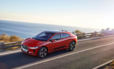 Jaguar I-PACE. Το πρώτο αμιγώς ηλεκτρικό SUV επιδόσεων της Jaguar είναι πραγματικότητα και ακούει στο όνομα I-PACE. Η Jaguar I-PACE είναι το ηλεκτρικό αυτοκίνητο που όλοι περιμέναμε. Καθαρή, με τεχνολογία αιχμής και ασφαλής, με επιδόσεις sports car, τεχνητή νοημοσύνη επόμενης γενιάς και με την άνεση ενός πρακτικού SUV, βάζει την Jaguar στην πρώτη γραμμή της EV επανάστασης. Η τελευταίας τεχνολογίας μπαταρία ιόντων Λιθίου 90kWh, έχει απόδοση 480km (κύκλος WLTP), η οποία φορτίζει έως και 80% μέσα σε 40 μόνο λεπτά σε φορτιστή ταχείας φόρτισης (100kW), ενώ στο σπίτι με φορτιστή 7kW η ίδια φόρτιση γίνεται σε περίπου 10 ώρες - ιδανική φόρτιση για το βράδυ. Δύο ηλεκτρικοί κινητήρες Jaguar βρίσκονται σε κάθε άξονα και παράγουν συνδυαστικά, τις εξαιρετικές επιδόσεις 400PS και 696Nm με κίνηση σε όλους τους τροχούς και πρόσφυση σε όλα τα εδάφη.