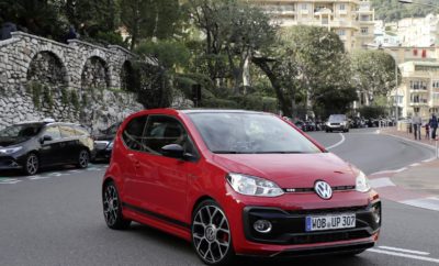 Πανελλήνια πρεμιέρα για το up! GTI στο Auto Festival στη Θεσσαλονίκη • Το νέο Volkswagen up! GTI κάνει την πανελλήνια πρεμιέρα του στην έκθεση αυτοκινήτου Auto Festival, στη Θεσσαλονίκη • Στο περίπτερο της Kosmocar-Volkswagen φιλοξενούνται επίσης τα ολοκαίνουργια Polo και T-Roc, οι εκδόσεις R-Line των Golf, Tiguan και Arteon, τα ηλεκτρικά e-up! και e-Golf, το Amarok και τέλος τα Golf TGI και eco up!, οι εκδόσεις φυσικού αερίου των δύο μοντέλων • Η έκθεση αυτοκινήτου Auto Festival διοργανώνεται στο χώρο της Δ.Ε.Θ., στο Περίπτερο 13, από 16-18 και από 23-25 Μαρτίου Το νέο up! GTI, ένα μοντέλο που φιλοδοξεί να αποτελέσει το εισιτήριο στο μαγικό κόσμο των GTI, κάνει την πρεμιέρα του στο Auto Festival, την έκθεση αυτοκινήτου της Θεσσαλονίκης που υποδέχεται το κοινό στο χώρο της Δ.Ε.Θ., την Παρασκευή 16 Μαρτίου! Το νέο μοντέλο, με αυθεντικό GTI χαρακτήρα τόσο εξωτερικά όσο και εσωτερικά, αναμένεται να αποτελέσει μαγνήτη για τους επισκέπτες. Με προτεινόμενη τιμή λιανικής μόλις 15.620 €, δίνει στους πιο νέους τη δυνατότητα να αποκτήσουν ένα μοντέλο GTI ενώ αφήνει τους λίγο μεγαλύτερους να αναπολήσουν όμορφες αναμνήσεις, 42 χρόνια μετά το ντεμπούτο του πρώτου Golf GTI. Η Kosmocar-Volkswagen συμμετέχει στη σημαντικότερη εκδήλωση για το αυτοκίνητο στη Βόρεια Ελλάδα με ένα περίπτερο 510 τ.μ. που φιλοξενεί σχεδόν όλη τη γκάμα της δημοφιλούς μάρκας. Εκτός του up! GTI δεσπόζουσα θέση κατέχουν τα ολοκαίνουργια Polo και T-Roc, με το δεύτερο να έχει μόλις πρόσφατα ξεκινήσει την εμπορική του καριέρα στη χώρα μας. Ακόμα, οι επισκέπτες μπορούν να δουν από κοντά τα Golf R-Line, Arteon R-Line και Tiguan R-Line. Η πρωτοπορία της Volkswagen στην ηλεκτροκίνηση επιβεβαιώνεται και σε αυτήν την έκθεση, με το νέο e-Golf με αυτονομία 300 χλμ. να πλαισιώνεται από την επιτυχημένη ειδική έκδοση e-up! powered by Protergia. Όσον αφορά στα μοντέλα με κινητήρα φυσικού αερίου CNG, μία κατηγορία όπου η Volkswagen κυριαρχεί, στο περίπτερο εκτίθενται το Golf TGI και το best seller eco up!. Τέλος, η παρουσία του νέου Amarok αναμένεται να ενθουσιάσει τους λάτρεις της κατηγορίας. Η έκθεση Auto Festival φιλοξενείται στο χώρο της Δ.Ε.Θ. στο Περίπτερο 13. Θα είναι ανοικτή στο κοινό από 16-18 και από 23-25 Μαρτίου. Ώρες λειτουργίας τις καθημερινές 16.00-21.00 και τα Σαββατοκύριακα 10.00-21.00.