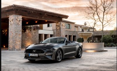 Η Ford Mustang Αναδείχτηκε Παγκόσμιο Best Seller στην Κατηγορία Sports Coupe για Τρίτη Συνεχή Χρονιά • Η Ford πούλησε πέρσι 125.809 οχήματα Mustang coupe και convertible σε 146 χώρες • Η Mustang ήταν το δημοφιλέστερο sports coupe παγκοσμίως το 2017, σύμφωνα με ανάλυση της Ford από τα παγκόσμια στοιχεία ταξινομήσεων νέων οχημάτων ιδιωτικής χρήσης της IHS Markit, κάτι που σηματοδότησε την τρίτη συνεχή χρονιά που το μοντέλο αναδεικνύεται best seller σε αυτή την κατηγορία • Η Ford πούλησε 13.100 οχήματα Mustang στην Ευρώπη το 2017, και 35.000 από το 2015 που λανσάρισε το θρυλικό αυτοκίνητο στην Ευρώπη. Η νέα Mustang και η ειδική έκδοση Mustang BULLITT αναμένονται στην αγορά αργότερα μέσα στη χρονιά Η παγκόσμια ζήτηση για τη νέα 2018 Ford Mustang έφερε το δημοφιλές sports coupe στην πρώτη θέση της κατηγορίας του για τρίτη συνεχή χρονιά. Οι παγκόσμιες πωλήσεις της Mustang το 2017 ανήλθαν σε 125.809 μονάδες, σύμφωνα με ανάλυση της Ford από τα πιο πρόσφατα στοιχεία ταξινομήσεων νέων οχημάτων ιδιωτικής χρήσης της IHS Markit. Τα στοιχεία αυτά – που συλλέγονται από κυβερνητικές και άλλες πηγές και αποτελούν το 95% των παγκόσμιων πωλήσεων νέων οχημάτων σε πάνω από 80 χώρες – δίνουν στην Mustang παγκόσμιο προβάδισμα έναντι του ανταγωνισμού στην κατηγορία sports coupe. «Ο κόσμος είναι ερωτευμένος με την Mustang» σχολιάζει ο Erich Merkle, αναλυτής πωλήσεων της Ford. «Η Mustang αντιπροσωπεύει την επιτομή της Αμερικανικής σχεδίασης, των επιδόσεων και της ελευθερίας, ενώ η μοναδική της προσωπικότητα είναι γοητευτική σε διεθνή κλίμακα.» Από τις σχεδόν 126.000 παγκόσμιες ταξινομήσεις οχημάτων, η Ford ανέφερε ότι οι 81.866 σημειώθηκαν στις ΗΠΑ, τη χώρα όπου κατασκευάζεται η Mustang. Αυτό σημαίνει ότι πάνω από το ένα τρίτο από όλες τις ταξινομήσεις Mustang καταγράφηκε στις εξαγωγικές αγορές. Η Ford πούλησε 13.100 οχήματα Mustang πέρσι στην Ευρώπη, σύμφωνα με στοιχεία της εταιρίας,* και ξεπέρασε την Porsche 911 σε 13 Ευρωπαϊκές αγορές, μεταξύ των οποίων το Ηνωμένο Βασίλειο και η Ισπανία. Οι πέντε μεγαλύτερες Ευρωπαϊκές αγορές για τις πωλήσεις Mustang το 2017 ήταν η Γερμανία (5.742), το Ηνωμένο Βασίλειο (2.211), η Γαλλία (942), το Βέλγιο (900), και η Σουηδία (512). Η ζήτηση παραμένει ιδιαίτερα ισχυρή στην Κίνα, όπου η Mustang ήταν το δημοφιλέστερο sports coupe πέρσι με 7.125 ταξινομήσεις. Από το 2015 που ξεκίνησαν οι παγκόσμιες εξαγωγές, μέχρι το Δεκέμβριο του 2017, η Ford έχει πουλήσει 418.000 αυτοκίνητα Mustang σε όλο τον κόσμο. Δημοφιλέστερη έκδοση παγκοσμίως είναι η Mustang GT με τον V8 5.0L κινητήρα. Η Ford έχει πουλήσει 35.000 οχήματα Mustang στην Ευρώπη από το 2015 μέχρι τον Μάρτιο του 2018,* ενώ αργότερα μέσα στη χρονιά θα λανσάρει τη νέα Ford Mustang με πιο αθλητικό εξωτερικό, και πολυτελές εσωτερικό με μαλακά υλικά και ψηφιακό πίνακα οργάνων 12 ιντσών. Μεταξύ των αναβαθμισμένων συστημάτων κίνησης είναι ο V8 5.0L κινητήρας με 450 ίππους της Ford και το 10τάχυτο αυτόματο κιβώτιο με επιτάχυνση 0-100 km/h σε 4,3 δευτερόλεπτα, κατανάλωση 12,1 l/100 km και εκπομπές CO2 270 g/km.** Οι προηγμένες τεχνολογίες οδήγησης περιλαμβάνουν προσαρμοζόμενη ανάρτηση MagneRide®, επιλέξιμα προφίλ οδήγησης (Drive Modes) και ένα νέο σύστημα Active Valve Performance Exhaust που προσφέρει το καινοτόμο Good Neighbour Mode για οδήγηση νωρίς το πρωί και αργά τη νύχτα. Νέες τεχνολογίες υποστήριξης οδηγού περιλαμβάνουν Pre-Collision Assist με Pedestrian Detection και Lane Keeping Aid. Επιπλέον, μία ειδική έκδοση Ford Mustang Bullitt που τιμά την 50ή επέτειο από την κυκλοφορία της θρυλικής κινηματογραφικής ταινίας θα αρχίσει να παράγεται για την Ευρώπη τον Ιούνιο. Διαθέσιμη σε Shadow Black ή στην κλασική Dark Highland Green, η Mustang Bullitt χρησιμοποιεί έναν αναβαθμισμένο V8 5.0L κινητήρα που υπολογίζεται να αποδίδει 464 ίππους και ροπή 529 Nm.*** Νέα τεχνολογία που συγχρονίζεται με τις στροφές του κινητήρα προσφέρει ομαλές αλλαγές σχέσεων, και κατεβάσματα του εξατάχυτου μηχανικού κιβωτίου συνοδεία μιας ‘ξερογκαζιάς’ του V8 κινητήρα. Τα sports coupe, όπως ορίζονται από την IHS Markit, περιλαμβάνουν δίθυρα και cabrio μοντέλα. # # # MagneRide είναι εμπορικό σήμα του BWI Group *Οι Euro 20 αγορές είναι: Αυστρία, Βέλγιο, Μ. Βρετανία, Τσεχία, Δανία, Φινλανδία, Γαλλία, Γερμανία, Ελλάδα, Ουγγαρία, Ιρλανδία, Ιταλία, Ολλανδία, Νορβηγία, Πολωνία, Πορτογαλία, Ισπανία, Ρουμανία, Σουηδία και Ελβετία. **Οι τιμές Κατανάλωσης Καυσίμου / Ενέργειας, εκπομπών CO2 και ηλεκτρικής αυτονομίας έχουν μετρηθεί σύμφωνα με τις τεχνικές απαιτήσεις και προδιαγραφές των Ευρωπαϊκών Οδηγιών (Ε.Ε.) 715/2007 και (Ε.Ε.) 692/2008 μετά την τελευταία τροποποίηση. Η κατανάλωση καυσίμου και οι εκπομπές CO2 αφορούν μία συγκεκριμένη έκδοση και όχι ένα μόνο αυτοκίνητο. Η ισχύουσα στάνταρ διαδικασία δοκιμών επιτρέπει τη σύγκριση μεταξύ διαφορετικών τύπων οχημάτων και κατασκευαστών. Επιπλέον της απόδοσης καυσίμου, το οδηγικό στυλ καθώς και άλλοι, μη τεχνικοί παράγοντες επηρεάζουν την κατανάλωση και τις εκπομπές CO2. Το διοξείδιο του άνθρακα είναι το ‘αέριο του θερμοκηπίου’, που κατ’ εξοχήν ευθύνεται για το φαινόμενο της παγκόσμιας αύξησης της θερμοκρασίας της γης. Από την 1η Σεπτεμβρίου 2017, ορισμένα νέα οχήματα λαμβάνουν έγκριση τύπου με βάση το πρωτόκολλο World Harmonised Light Vehicle Test Procedure (WLTP) σύμφωνα με την Ευρωπαϊκή Οδηγία (EU) 2017/1151 την τελευταία τροποποίηση. Πρόκειται για μία νέα, πιο ρεαλιστική διαδικασία δοκιμών για τη μέτρηση της κατανάλωσης και των εκπομπών CO2. Από την 1η Σεπτεμβρίου 2018, το WLTP θα αντικαταστήσει πλήρως το New European Drive Cycle (NEDC), που ισχύει αυτή τη στιγμή. Στη φάση της σταδιακής κατάργησης του NEDC, θα γίνεται αντιστοίχιση των τιμών κατανάλωσης & εκπομπών CO2 του WLTP με αυτές του NEDC. Θα υπάρχουν κάποιες αποκλίσεις συγκριτικά με τις προηγούμενες τιμές, καθώς ορισμένα στοιχεία των δοκιμών έχουν αλλάξει, π.χ. το ίδιο αυτοκίνητο μπορεί να έχει διαφορετικές τιμές κατανάλωσης και εκπομπών CO2. *** Επίσημα εγκεκριμένες τιμές κατανάλωσης και εκπομπών CO2 θα δημοσιευτούν όταν πλησιάζει η ημ/νία κυκλοφορίας.