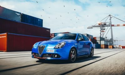 Νέα Alfa Romeo Giulietta Sport με νέα πακέτα εξοπλισμού και εξαιρετικά ανταγωνιστική τιμή H Giulietta επιστρέφει πιο Sport από ποτέ, σε μια νέα έκδοση με ξεχωριστή εμφάνιση και μοναδικά χαρακτηριστικά! Το μοντέλο που ενσαρκώνει το απαράμιλλο “Alfa Spirit” με τον πιο αυθεντικό τρόπο έρχεται ανανεωμένο, με μια ολοκαίνουργια έκδοση που δημιουργήθηκε με σκοπό να οδηγήσει την έννοια του “sport” σε άλλα επίπεδα. Το ήδη ελκυστικό πακέτο της βασικής έκδοσης Giulietta, που περιλαμβάνει, μεταξύ άλλων, A/C, 6 αερόσακους, ESP/Hill Holder/e-Q2, ηλεκτρικά ρυθμιζόμενους και θερμαινόμενους καθρέπτες, επιλογέα οδήγησης ALFA DNA, DRL και πίσω φώτα LED, σύστημα U-connect με οθόνη αφής 5’’, Bluetooth και χειριστήρια στο τιμόνι και ζάντες αλουμινίου 16’’εμπλουτίζεται, για την ολοκαίνουργια έκδοση Giulietta Sport, με τις εξής προσθήκες: σπορ εμπρός προφυλακτήρα με κόκκινο περίγραμμα, σπορ πίσω διαχύτη με μεγαλύτερη διπλή απόληξη εξάτμισης, πλευρικά μαρσπιέ, μαύρο εσωτερικό στον ουρανό και τις κολώνες, ζάντες αλουμινίου 17’’, σκούρα πίσω κρύσταλλα, προβολείς ομίχλης, εμπρός υποβραχιόνιο και cruise control. Φυσικά, κάθε αυτοκίνητο Alfa Romeo είναι τόσο μοναδικό, όσο και ο κάθε οδηγός του. Έτσι, η νέα Giulietta Sport μπορεί να διαμορφωθεί με ιδιαίτερο τρόπο, χάρη στη μεγάλη γκάμα χαρακτηριστικών και πακέτων εξοπλισμού που προσφέρονται. Ο σπορ χαρακτήρας του αυτοκινήτου αναδεικνύεται στον μέγιστο βαθμό με το εντυπωσιακό Μπλε Misano, ενώ το μοντέλο είναι διαθέσιμο και σε 11 επιπλέον χρωματικές επιλογές. Τα νέα πακέτα προαιρετικού εξοπλισμού είναι εξίσου ελκυστικά, και σχεδιασμένα για να καλύπτουν διαφορετικές ανάγκες και απαιτήσεις. Συγκεκριμένα, στο πακέτο Tech συμπεριλαμβάνονται: Radio Alpine (με υψηλής ποιότητας οθόνη αφής 7’’ και υποστήριξη Video, Bluetooth audio streaming, κόκκινο διακριτικό φωτισμό, θύρες USB/AUX και HDMI, χειριστήρια στο τιμόνι με 8 κουμπιά ελέγχου), κάμερα οπισθοπορείας και πρίζα 12V στο χώρο αποσκευών. Το πακέτο συνδέεται υποχρεωτικά με τους πίσω αισθητήρες παρκαρίσματος. Το πακέτο Carbon αναβαθμίζει με εντυπωσιακό τρόπο την σπορτίβ εμφάνιση του αυτοκινήτου χάρη στις μοναδικές carbon-look λεπτομέρειες στη γρίλια, στα καλύμματα των καθρεπτών, στους προβολείς, στα πάνελ των θυρών και το πλαίσιο του ταμπλό, στον εμπρός διαχύτη με τις κόκκινες γραμμές, αλλά και στα πλευρικά μαρσιπιέ. Ο σπορ χαρακτήρας αναδεικνύεται και από το σκούρο ταμπλό, τις Miron λαβές των θυρών και τα Miron περιγράμματα των προβολέων ομίχλης. Ιδιαίτερα ανταγωνιστική είναι και η τιμή της νέας Giulietta Sport, η οποία διαμορφώνεται, μετά τις προωθητικές ενέργειες, ως εξής: με τον κινητήρα 1.4 120hp στα 18050€, με τον 1.4 Multiair 150hp στα 20.600€ και με τον 1.6 JTDM-2 120hp στα 20.900€ ενώ μπορεί να αποκτηθεί και με χρηματοδότηση μέσω FCA Bank. Τέλος, αξίζει να σημειωθεί, ότι η νέα Giulietta Sport, όπως και όλη η γκάμα της Giulietta τόσο με μηχανικό όσο και με αυτόματο κιβώτιο (εκτός της κορυφαίας έκδοσης Veloce) διατίθεται με Λιανική Τιμή Προ Φόρων < 17.000€ προσφέροντας σημαντικά οφέλη τόσο για τον χρήστη εταιρικού αυτοκινήτου όσο και για τον πελάτη λιανικής. Μια μοναδική πρόταση της Alfa Romeo που συνδυάζει το απαράμιλλο ιταλικό στυλ με το σπορτίβ πνεύμα, και υπόσχεται ασύγκριτη οδηγική απόλαυση.