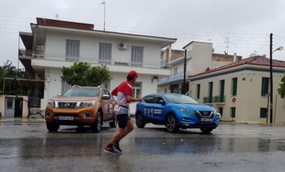 Η Nissan χορηγός στο 36ο ΣΠΑΡΤΑΘΛΟΝ. Ως επίσημος χορηγός του 36ου ΣΠΑΡΤΑΘΛΟΝ, η Nissan παραχώρησε στόλο αυτοκινήτων προκειμένου να εξυπηρετήσει τις ανάγκες της ιστορικής αθλητικής διοργάνωσης, που έλαβε χώρα στις 28 και 29 Σεπτεμβρίου. Το ΣΠΑΡΤΑΘΛΟΝ είναι ένας ιστορικός υπερμαραθώνιος που λαμβάνει χώρα στο τέλος του Σεπτέμβρη, κάθε χρόνο στην Ελλάδα. Είναι ένας από τους πλέον δύσκολους αγώνες υπεραποστάσεων παγκοσμίως και παράλληλα πολύ μεγάλου ενδιαφέροντος, λόγω του ιστορικού του υπόβαθρου. Η εκκίνηση του αγώνα δόθηκε το πρωί της Παρασκευής 28 Σεπτεμβρίου, από τους πρόποδες του ιερού βράχου της Ακρόπολης των Αθηνών. Από εκεί περίπου 400 δρομείς από 50 χώρες από τα πέρατα του πλανήτη, μεταξύ αυτών και 60 Έλληνες, ξεκίνησαν το μακρύ δρομικό ταξίδι των 246,6 χιλιομέτρων, υπό αντίξοες καιρικές συνθήκες, τερματίζοντας μετά από το πολύ 36 ώρες συνεχούς τρεξίματος, στο άγαλμα του Βασιλιά Λεωνίδα στη Σπάρτη. Πρώτος τερμάτισε ο Ishikawa Yoshihikο από την Ιαπωνία, που κάλυψε την επίμαχη απόσταση στον εξαιρετικό χρόνο των 22 ωρών και 55 λεπτών. Το Σπάρταθλο αναβιώνει τα βήματα του Φειδιππίδη, ενός αρχαίου Αθηναίου δρομέα μεγάλων αποστάσεων, ο οποίος το 490 π.Χ., πριν από τη μάχη του Μαραθώνα, εστάλη στη Σπάρτη, προκειμένου να ζητήσει βοήθεια στον πόλεμο που διεξήγαγαν οι Έλληνες με τους Πέρσες.