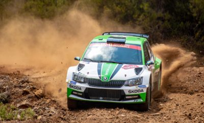 Η SKODA εξασφαλίζει το πρωτάθλημα της WRC 2 στην Τουρκία • Τέταρτος συνεχόμενος τίτλος για τη SKODA Motorsport στην κατηγορία WRC 2 στο Παγκόσμιο Πρωτάθλημα Ράλλυ, με τη σημερινή νίκη της στο Ράλλυ Τουρκίας • Οι Κοπέτσκυ / Ντρέσλερ κατέκτησαν την 1η θέση στη WRC 2 στην Τουρκία, στο τιμόνι μιας SKODA Fabia R5 • Η SKODA αναδείχθηκε η πιο ισχυρή μάρκα στο Ράλλυ Τουρκίας, με τρία Fabia R5 να τερματίζουν στην πρώτη δεκάδα, απέναντι σε πολύ ισχυρά αυτοκίνητα του WRC Ένα από τα πιο σκληρά ράλλυ των τελευταίων ετών, το εφετινό Ράλλυ Τουρκίας, ολοκληρώθηκε με θριαμβευτικό αποτέλεσμα για τη SKODA. Οι Γιαν Κοπέτσκυ / Πάβελ Ντρέσλερ (Jan Kopecký / Pavel Dresler) κατέκτησαν την 1η θέση στη WRC 2 με τη Fabia R5 ενώ η SKODA Motorsport εξασφάλισε το πρωτάθλημα, για 4η συνεχή χρονιά, με τρεις ακόμα αγώνες να απομένουν. Το Ράλλυ Τουρκίας εξελίχθηκε σε πραγματικό θρίαμβο για τη SKODA, αφού σε ένα αγώνα που σχεδόν όλα τα μεγάλα ονόματα ταλαιπωρήθηκαν ή εγκατέλειψαν, οι Fabia R5 επέδειξαν αξιοθαύμαστη αξιοπιστία και αντοχή σε συνδυασμό με ταχύτητα – κάτι που μαρτυρά και το τελικό πλασάρισμα τριών Fabia R5 στην πρώτη δεκάδα! To Ράλλυ Τουρκίας είχε πολλές εναλλαγές συναισθημάτων για την SKODA Motorsport, καθώς μετά την εγκατάλειψη των Πόντους Τίντεμαν / Γιόνας Άντερσον (Pontus Tidemand / Jonas Andersson) οι Κοπέτσκυ / Ντρέσλερ έπρεπε να καλύψουν το έδαφος που έχασαν από δύο εξόδους τους την Παρασκευή και από προβλήματα στη μετάδοση το Σάββατο. Τελικά, όπως συνέβη και στα άλλα ράλλυ της τρέχουσας σαιζόν που συμμετείχαν, μετά από συνεχή αντεπίθεση και σταθερά γρήγορο ρυθμό κέρδισαν την WRC 2 και έκαναν ένα μεγάλο βήμα προς την κατάκτηση του τίτλου και στους οδηγούς. Πλέον, μόνο το άλλο πλήρωμα της SKODA Motorsport, οι Τίντεμαν / Άντερσον έχουν ακόμα μαθηματικές ελπίδες να τους ξεπεράσουν και να κατακτήσουν αυτοί τον τίτλο. Βαθμολογία WRC 2 (μετά από 10 από τους 13 αγώνες) 1. Jan Kopecký (CZE) ŠKODA, 125 points 2. Pontus Tidemand (SWE), ŠKODA, 93 points 3. Gus Greensmith (GBR), Ford, 55 points