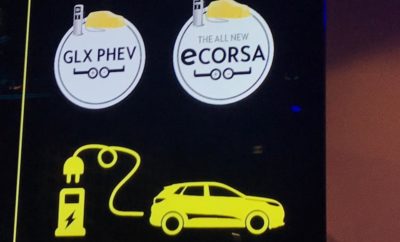 Ξεκινά η παραγγελιοληψία για το Grandland X plug-in hybrid και το πλήρως ηλεκτρικό Corsa το πρώτο εξάμηνο του 2019 Το νέο Vivaro θα κυκλοφορήσει και σε έκδοση ηλεκτρικού van, το 2020 Η παραγωγή της ηλεκτρικής έκδοσης Mokka X νέας γενιάς ξεκινά το 2020 Η Opel γιορτάζει 120 χρόνια στην παραγωγή αυτοκινήτων Το 2019 θα είναι μία ξεχωριστή χρονιά για την Opel, καθώς η Γερμανική εταιρία όχι μόνο θα γιορτάσει τα 120 χρόνια της στην παραγωγή αυτοκινήτων, αλλά θα επιταχύνει και τον εξηλεκτρισμό της προϊοντικής γκάμας της. Η παραγγελιοληψία για τα δύο ηλεκτροκίνητα μοντέλα – το ηλεκτρικό Corsa μπαταρίας και το plug-in υβριδικό Grandland X SUV - θα ξεκινήσει το πρώτο εξάμηνο της επόμενης χρονιάς. «Η Opel γίνεται ηλεκτρική!» δήλωσε ο CEO της Opel, Michael Lohscheller. «Είναι κάτι που ανακοινώσαμε κατά την παρουσίαση του στρατηγικού σχεδίου PACE! και τώρα αρχίζει να γίνεται πραγματικότητα.» Ειδικά το νέο Corsa, θα δώσει επιπλέον ώθηση στην Opel την επόμενη χρονιά. Το bestseller, η πρώτη γενιά του οποίου έκανε την πρεμιέρα της το 1982, είναι εντελώς νέο και προσφέρει για πρώτη φορά μία ηλεκτρική έκδοση. Ο Lohscheller υπόσχεται και ανταγωνιστική τιμή: «Το νέο Corsa θα κάνει την ηλεκτροκίνηση προσιτή σε πολλούς πελάτες. Θα είναι ένα πραγματικό ηλεκτρικό αυτοκίνητο για το ευρύ κοινό.» Το Grandland X plug-in hybrid, το οποίο θα κατασκευάζεται στο εργοστάσιο του Eisenach από του χρόνου, απευθύνεται σε πελάτες που ζητούν περισσότερους χώρους και την αίσθηση SUV. Το υβριδικό σύστημα κίνησης θα αποδίδει ισχύ αντίστοιχη των 300 hp και συνδυάζεται με τεχνολογία e-All Wheel Drive. Το νέο μεσαίο van Vivaro θα διατίθεται επίσης σε ηλεκτρική έκδοση μπαταρίας το 2020. Η επόμενη γενιά του επιτυχημένου συμπαγούς SUV Mokka X, που θα αρχίσει να κατασκευάζεται το 2020, θα περιλαμβάνει και μία πλήρως ηλεκτρική έκδοση. «Έχουμε επιστρατεύσει όλες μας τις δυνάμεις για τον εξηλεκτρισμό της γκάμας μας» δήλωσε ο Lohscheller. Η Opel ήταν ανέκαθεν ευρέως γνωστή ως μία μάρκα που κάνει την καινοτομία προσιτή σε όλους. Αυτό θα παραμείνει στην καρδιά της φιλοσοφίας της, εν όψει του εορτασμού της επετείου των 120 χρόνων της στην παραγωγή αυτοκινήτων, το 2019. Η επιτυχημένη ιστορία που ξεκίνησε στο Rüsselsheim με την παραγωγή 65 χειροποίητων Opel “Patentmotorwagen System Lutzmann” το 1899 – τέσσερα χρόνια μετά το θάνατο του ιδρυτή της εταιρίας, Adam Opel – απαριθμεί τώρα πάνω από 70 εκατομμύρια οχήματα. Σε όλη τη διάρκεια της ιστορίας της, η Opel παρέμεινε πιστή στη φιλοδοξία της να κατασκευάζει αυτοκίνητα υψηλής ποιότητας όσο το δυνατόν πιο αποδοτικά και να τα κάνει προσιτά σε όσο το δυνατόν περισσότερους πελάτες. Ανάμεσα στα πολλά θρυλικά μοντέλα που κατασκευάστηκαν στο Rüsselsheim τα τελευταία 120 χρόνια περιλαμβάνονται κάποια ορόσημα στην ιστορία του αυτοκινήτου όπως τα Laubfrosch, Admiral, Kadett, Rekord, Manta και GT. Ταυτόχρονα, η Opel έχει κάνει προσιτό ένα μεγάλο αριθμό καινοτομιών στο ευρύ κοινό. Μεταξύ αυτών, το πρώτο αυτοκίνητο μαζικής παραγωγής στη Γερμανία με αυτοφερόμενο ατσάλινο αμάξωμα (Opel Olympia, 1935), η καθιέρωση του τριοδικού καταλυτικού μετατροπέα στον στάνταρ εξοπλισμό (1989), η τοποθέτηση αερόσακων κανονικών διαστάσεων σε όλα τα επιβατικά μοντέλα (1995) και η υιοθέτηση του προσαρμοζόμενου συστήματος φωτισμού IntelliLux LED® matrix στη συμπαγή κατηγορία (2015) με το Astra. Για τον εορτασμό της επετείου των 120 χρόνων, η Opel θα προσθέσει μία ειδική έκδοση “120 Years” στη γκάμα της. Η έκδοση προσφέρεται από τη Γερμανική εταιρία σε αρκετά μοντέλα και η προπώληση έχει ήδη ξεκινήσει στις περισσότερες αγορές. Οι εκδόσεις “120 Year” θα περιλαμβάνουν μία ποικιλία καινοτόμων τεχνολογιών και στοιχεία στυλ και άνεσης στον στάνταρ εξοπλισμό, σε ιδιαίτερα ελκυστικές τιμές.