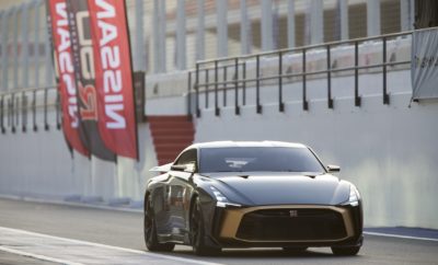 Η συνεργασία μεταξύ της Nissan και της Italdesign “επαναδιατυπώνει” το Nissan GT-R, ως ένα supercar ειδικής έκδοσης και περιορισμένης παραγωγής, με τα Ηνωμένα Αραβικά Εμιράτα να αποτελούν τον τελευταίο προορισμό στην παγκόσμια περιοδεία του GT-R50. Το Autodrome του Ντουμπάι, αποτελεί τον τελευταίο προορισμό της παγκόσμιας περιοδείας του εκπληκτικού Nissan GT-R50 της Italdesign, πραγματοποιώντας το ντεμπούτο του στη Μέση Ανατολή. "Συνεχίζοντας τη μακρά και περήφανη κληρονομιά στο μηχανοκίνητο αθλητισμό, στη Μέση Ανατολή, είμαστε ενθουσιασμένοι που φέρνουμε το αποκλειστικό GT-R50 σε πελάτες και φίλους του μοντέλου στην περιοχή", δήλωσε ο Kalyana Sivagnanam, περιφερειακός αντιπρόεδρος, Marketing και Πωλήσεων της Nissan AMI και πρόεδρος της Nissan Middle East. "Το GT-R50 της Italdesign είναι ένα GT-R που μας μεταφέρει στο επόμενο επίπεδο, χωρίς συμβιβασμούς στην απόδοση, το στυλ ή τη δεξιοτεχνία. Το GT-R50 ενσαρκώνει με τέλειο τρόπο τη φιλοσοφία της Nissan, αποτελώντας μια εξαιρετικά περιορισμένη και ταυτόχρονα συλλεκτική έκδοση, για εκείνους που θέλουν να κατέχουν το καλύτερο μοντέλο που έχει να προσφέρει η μάρκα". Το πρωτότυπο GT-R50 έκανε την παρθενική του εμφάνιση στο Goodwood Festival of Speed στο Ηνωμένο Βασίλειο, πριν ξεκινήσει μια παγκόσμια περιοδεία που περιλάμβανε το Spa-Francorchamps στο Βέλγιο, το Monterey Motorsports Reunion στις Η.Π.Α. και το Nissan Crossing στην Ιαπωνία. Μετά την επιτυχία αυτής της περιοδείας, μια εξαιρετικά περιορισμένη έκδοση, με όχι περισσότερα από 50 αυτοκίνητα για όλο τον κόσμο, θα παραχθεί με βάση αυτό το πρωτότυπο. Βασισμένο στο μοντέλο παραγωγής του Nissan GT-R NISMO του 2019, το μοναδικό αυτό αυτοκίνητο μνημονεύει τις επετείους των 50 ετών τόσο για το GT-R, όσο και για την Italdesign. Αν και το πρωτότυπο όχημα διαθέτει ένα ξεχωριστό χρυσό εσωτερικό στοιχείο που εκτείνεται σε όλο σχεδόν το πλάτος του οχήματος, οι τυχεροί αγοραστές του σπάνιου μοντέλου θα μπορούν να καθορίζουν τους προτιμώμενους συνδυασμούς χρωμάτων για την έκδοση της παραγωγής, αλλά και να επιλέξουν εσωτερικά χρώματα και αντίστοιχα πακέτα διαμόρφωσης. Το Nissan GT-R, είτε στο δρόμο, είτε στην πίστα, υπήρξε ανέκαθεν ένα ισχυρό σύμβολο για τη Nissan, το τελευταίο μισό αιώνα. Έχει επίσης μια ιδιαίτερη θέση στην καρδιά των αγοραστών στη Μέση Ανατολή, καθώς η δημοτικότητά του αυξάνεται συνεχώς. Μεταξύ του οικονομικών ετών 2016 και 2018, το μερίδιο της Nissan στη Μέση Ανατολή στην κατηγορία των premium σπορ μοντέλων αναμένεται να υπερδιπλασιαστεί, καθιστώντας τον Περσικό Κόλπο μια από τις μεγαλύτερες αγορές για το GT-R , στον κόσμο. Αξίζει να σημειωθεί ότι στα Ηνωμένα Αραβικά Εμιράτα, η Nissan κατέρριψε το Παγκόσμιο ρεκόρ Γκίνες στην πλαγιολίσθηση με ταχύτητα 304,96 χιλιομέτρων / ώρα, με ένα ειδικά ρυθμισμένο Nissan GT-R NISMO !