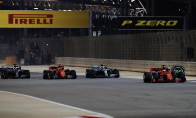 Ο Lewis Hamilton ηγήθηκε στο 1-2 της Mercedes, που ήταν το αποτέλεσμα ενός δραματικού Σαββατοκύριακου. Ο Βρετανός πήρε το προβάδισμα λίγο πριν το τέλος του αγώνα καθώς ο κάτοχος της pole, Charles Leclerc με τη Ferrari, αντιμετώπισε πρόβλημα. Οι τρεις οδηγοί που ανέβηκαν στο βάθρο ακολούθησαν διαφορετικές στρατηγικές δυο αλλαγών σ’ ένα συναρπαστικό αγώνα που είχε ως χαρακτηριστικό πολλές διαφορετικές τακτικές καθώς η πτώση απόδοσης των ελαστικών, λόγω θερμικής καταπόνησης, ήταν σε υψηλά επίπεδα. ΣΗΜΕΙΑ ΚΛΕΙΔΙΑ • Πριν αντιμετωπίσει μηχανικό πρόβλημα ο Leclerc είχε τέτοιο προβάδισμα που πραγματοποίησε το δεύτερο pit stop του χωρίς να χάσει την πρωτοπορία. Πήρε βαθμό για τον ταχύτερο γύρο. • Ο Sebastian Vettel, τερμάτισε 5ος μετά από τρεις επισκέψεις στα pit, η τελευταία ήταν απόρροια συμβάντος στην πίστα. • Υπήρξε έντονη στρατηγική μάχη ανάμεσα σε Mercedes και Ferrari. Αμφότερες οι ομάδες επιχείρησαν τακτική προσπεράσματος μέσω των πιτ (undercut) και στην πρώτη και στην δεύτερη αλλαγή ελαστικών. • Μολονότι είχαμε πολλές διαφορετικές στρατηγικές όλοι οι οδηγοί εκκίνησαν με τη μαλακή γόμα εκτός από τον οδηγό της Williams, Robert Kubica. • O μόνος οδηγός που επιχείρησε στρατηγική μιας αλλαγής ήταν ο Daniel Ricciardo της Renault. Εγκατέλειψε δυο γύρους πριν το φινάλε. ΠΩΣ ΑΠΕΔΩΣΕ Η ΚΑΘΕ ΓΟΜΑ • ΣΚΛΗΡΗ C1: Η σκληρή γόμα χρησιμοποιήθηκε μόνο από έναν οδηγό τον Carlos Sainz, της McLaren. Καθώς όλοι σχεδόν πήγαν σε τακτική δυο αλλαγών δεν υπάρχει σημείο αναφοράς γι’ αυτή. • MEΣΗ C2: Το ελαστικό αυτό, ήταν κλειδί για το ρυθμό του Leclerc. O Mονεγκάσκος χρησιμοποίησε στα δυο τελευταία μέρη του αγώνα τη μέση γόμα, το ίδιο και άλλοι οδηγοί όπως ο Max Verstappen με τη Red Bull. Ο Hamilton χρησιμοποίησε τη μέση γόμα μια φορά, στο τελευταίο μέρος του αγώνα. • ΜΑΛΑΚΗ C3: Ο Ricciardo χρησιμοποίησε αυτή τη γόμα σχεδόν για το μισό αγώνα: Ο επικεφαλής του πρωταθλήματος Valtteri Bottas ήταν ο μόνος οδηγός στο βάθρο, που τερμάτισε με την μαλακή γόμα. MARIO ISOLA, ΕΠΙΚΕΦΑΛΗΣ F1 ΚΑΙ ΑΓΩΝΩΝ ΑΥΤΟΚΙΝΗΤΟΥ “Όπως τόνισε ο Lewis Hamilton, ο Charles Leclerc άξιζε τη νίκη σήμερα. Τα προβλήματά του ήταν μέρος ενός πραγματικά δραματικού και απρόβλεπτου Grand Prix στο οποίο η στρατηγική ελαστικών έπαιξε κομβικό ρόλο. Τόσο η Ferrari, όσο και η Mercedes επίσπευσαν τις αλλαγές τους προσπαθώντας να πετύχουν προσπέρασμα μέσω των pit (undercut). Το πλεονέκτημα απόδοσης που είχε ο Leclerc του επέτρεψε να πραγματοποιήσει την 2η του αλλαγή, χωρίς να χάσει την πρωτοπορία. Υπήρξε ευρεία γκάμα στρατηγικών: Στην πραγματικότητα μόνο δυο ομάδες είχαν ίδια στρατηγική για τους οδηγούς τους. Πέρα από τους πρωτοπόρους είδαμε εξαιρετικές αποδόσεις από οδηγούς όπως ο Lando Norris που πήρε τους πρώτους του βαθμούς για λογαριασμό της McLaren.”