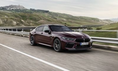 Η BMW M GmbH εισέρχεται στην επόμενη φάση προϊοντικής επέλασης στην πολυτελή κατηγορία με την έλευση νέων, τετράθυρων σπορ μοντέλων υψηλών επιδόσεων: BMW M 8 Gran Coupe Ισχύς: 441 kW/600 hp, μέγιστη ροπή: 750 Nm, κατανάλωση καυσίμου στο μικτό κύκλο: 10,7 – 10,5 l/100 km, εκπομπές CO2 στο μικτό κύκλο: 244 – 240 g/km. BMW M 8 Competition Gran Coupe Ισχύς: 460 kW/625 hp, μέγιστη ροπή: 750 Nm, κατανάλωση καυσίμου στο μικτό κύκλο: 10,7 – 10,5 l/100 km, εκπομπές CO2 στο μικτό κύκλο: 244 – 240 g/km. Χαρακτηριστικές επιδόσεις Μ: υψηλόστροφος V8 κινητήρας 4.400 κ.εκ. με τεχνολογία M TwinPower Turbo αποδίδει έως 460 kW/625 hp. Συστήματα ψύξης και τροφοδοσίας λαδιού σχεδιασμένα για αγωνιστική χρήση. Σπορ σύστημα εξαγωγής με ηλεκτρονικά ελεγχόμενα κλαπέτα παράγει ένα συναρπαστικό ήχο κινητήρα. Ευφυής μεταφορά κινητήριας ισχύος στο δρόμο χάρη στο οκτατάχυτο κιβώτιο M Steptronic με Drivelogic και το σύστημα τετρακίνησης M xDrive που συνδέεται με το Active M Differential. Επιλογή από τρία προγράμματα: 4WD, 4WD Sport και 2WD με αμιγή πίσω κίνηση και απενεργοποιημένο το σύστημα ελέγχου οδηγικής ευστάθειας. Εξαιρετικές επιδόσεις: 0 - 100 km/h σε 3,3 δευτερόλεπτα (BMW M8 Gran Coupe) / 3,2 δευτ. (BMW M8 Competition Gran Coupe). Ο αυθεντικός χαρακτήρας σπορ αυτοκινήτου απορρέει από την εξέλιξη των μοντέλων δίπλα στις δίθυρες εκδόσεις της νέας BMW M8 και την αγωνιστική BMW M8 GTE, γνωστή από το Παγκόσμιο Πρωτάθλημα Αντοχής [World Endurance Championship]. Διεξοδικό σετάρισμα στα κέντρα δοκιμών των Miramas και Arjeplog και βελτιώσεις στο σιρκουί του Nürburgring-Nordschleife και άλλες αγωνιστικές πίστες πετυχαίνουν έναν ασυναγώνιστο συνδυασμό δυναμικής ευφυίας, ευελιξίας και ακρίβειας Μ. Παγκόσμια πρεμιέρα στο Σαλόνι Αυτοκινήτου του Los Angeles 2019, άφιξη στην αγορά από τον Απρίλιο του 2020, η BMW M8 Gran Coupe First Edition προφέρεται ως αποκλειστικό μοντέλο λανσαρίσματος. Ξεχωριστό, υπερπολυτελές σπορ αυτοκίνητο με αξιοσημείωτες επιδόσεις. Έντονη εμπειρία σπορ αυτοκινήτου και για τους τέσσερις επιβάτες των ‘full-size’ καθισμάτων. Εντυπωσιακή ευκολία πρόσβασης (είσοδος-έξοδος), άφθονος χώρος για τα πόδια και τρίτο πίσω κάθισμα, κατάλληλο για μικρές αποστάσεις. Ανεξάρτητη σχεδίαση αμαξώματος με χαρακτηριστικά M: μεταξόνιο 200 mm μακρύτερο συγκριτικά με τις δίθυρες BMW M8, δυναμική ρέουσα γραμμή οροφής, μεγάλοι αεραγωγοί, μάσκα νεφρών BMW με διπλές μπάρες, βράγχια M στα πλαϊνά πάνελ, πίσω αεροτομή και πίσω ποδιά με διαχύτη και διπλές απολήξεις εξαγωγής. Μείωση βάρους αμαξώματος και δομής πλαισίου, βελτιστοποίηση ακαμψίας. Οροφή από ανθρακονήματα, χαμηλό κέντρο βάρους, φαρδιά μετατρόχια, ρυθμισμένη με ακρίβεια αεροδυναμική ισορροπία. Πλαίσιο προδιαγραφών M με ηλεκτρονικά ελεγχόμενους αποσβεστήρες, σύστημα διεύθυνσης M Servotronic. DSC (Dynamic Stability Control) με M Dynamic Mode. Ολοκληρωμένο σύστημα πέδησης με βελτιστοποιημένη δυναμική και ειδικό σετάρισμα M. Δύο ρυθμίσεις αίσθησης του πεντάλ: έμφαση στην άνεση ή τη μεγαλύτερη αμεσότητα. Νέος διακόπτης Setup προσφέρει άμεση πρόσβαση στις ρυθμίσεις για κινητήρα, αποσβεστήρες, σύστημα διεύθυνσης, M xDrive και σύστημα φρένων. Διαφορετικά συνολικά σεταρίσματα για δύο οδηγούς επιλέγονται μέσω διακοπτών M στο τιμόνι. Νέο M Mode για εξατομικευμένη ενεργοποίηση των συστημάτων υποβοήθησης και ρύθμιση οθονών του πίνακα οργάνων / Head-Up Display. Οι οδηγοί της BMW M8 Competition Gran Coupe μπορούν να επιλέγουν μεταξύ των προφίλ ROAD, SPORT και TRACK. Ο αποκλειστικός στάνταρ εξοπλισμός περιλαμβάνει BMW Laserlight, σπορ καθίσματα M , BMW Head-Up Display ειδικό για Μ, BMW Live Cockpit Professional με σύστημα πλοήγησης και BMW Intelligent Personal Assistant, Driving Assistant και Parking Assistant.