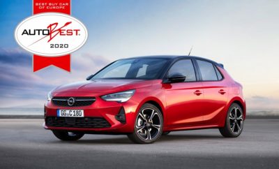 Εκπρόσωποι του ειδικού Τύπου από 31 χώρες επέλεξαν το νέο Corsa ως το καλύτερο της Ευρώπης Δυναμικό & πρακτικό, το νέο Opel Corsa-e είναι ένα ηλεκτρικό αυτοκίνητο για όλους Το Corsa είναι το πρώτο μοντέλο που κατακτά το AUTOBEST σε τρεις διαδοχικές γενιές Όλη η γκάμα μοντέλων Opel θα εξηλεκτριστεί μέχρι το 2024 Rüsselsheim. Το Opel Corsa είναι ένα απόλυτα ολοκληρωμένο μοντέλο: το Σεπτέμβριο, η έκτη γενιά γιόρτασε την παγκόσμια πρεμιέρα της στο Σαλόνι Αυτοκινήτου της Φρανκφούρτης (IAA) – για πρώτη φορά και σε ηλεκτρική έκδοση Corsa-e. Τώρα, το μικρό bestseller απέσπασε τον περίοπτο τίτλο “Best Buy Car of Europe in 2020”. Η επιτροπή AUTOBEST, που αποτελείται από έγκριτους εκπροσώπους του ειδικού Τύπου από 31 χώρες, επέλεξε το νέο Opel ως νικητή που σημαίνει ότι το αυτοκίνητο προσφέρει την καλύτερη σχέση αξίας/τιμής. Είναι κάτι που επιβεβαίωσαν οι ειδικοί κατά τη διάρκεια σχολαστικών δοκιμών στην τελική φάση του διαγωνισμού στην Κωνσταντινούπολη. Και με το Corsa-e, η Opel προσφέρει ένα ηλεκτρικό μικρό αυτοκίνητο για όλους, που συνδυάζει την πρακτικότητα ενός Corsa με λειτουργία μηδενικών εκπομπών CO2 και ηλεκτρική αυτονομία έως 337 km (σύμφωνα με το πρωτόκολλο WLTP1). Ταυτόχρονα, το βραβείο που απέσπασε το νέο Corsa πετυχαίνει ένα hat- trick στο AUTOBEST: κανένα άλλο μοντέλο δεν έχει κερδίσει τον τίτλο "Best Buy Car of Europe" σε τρεις διαδοχικές γενιές. «Είμαστε ιδιαίτερα χαρούμενοι με αυτό το βραβείο» δήλωσε ο διευθύνων σύμβουλος της Opel, Michael Lohscheller. «Η απόφαση της ανεξάρτητης κριτικής επιτροπής δείχνει ότι με το Opel Corsa έχουμε δημιουργήσει ένα αυτοκίνητο προσανατολισμένο στο μέλλον, και κατάλληλο για όλους. Ένα μοντέλο προηγμένο, αποδοτικό, άριστα εξοπλισμένο, με εξαιρετική δυναμική συμπεριφορά και προσιτή τιμή. Αξίζει να σημειωθεί ότι το Corsa είναι τρεις φορές νικητής του AUTOBEST, κάτι που αποδεικνύει ότι με κάθε νέα γενιά οχημάτων, τηρούμε την υπόσχεσή μας να κάνουμε τις κορυφαίες τεχνολογίες προσιτές σε μία ευρεία βάση αγοραστών.» «Πέρυσι, στο διαγωνισμό AUTOBEST είπαμε ότι ο επόμενος νικητής του τίτλου Best Buy Car of Europe θα είναι ένα ηλεκτροκίνητο, ευφυές, νέο προϊόν. Αυτό ακριβώς συνέβη, και το νέο Opel Corsa αποτελεί το τέλειο παράδειγμα ηλεκτροκίνητου μοντέλου για το ευρύ κοινό. Χάρη σε μία πλατφόρμα που υποστηρίζει συστήματα κίνησης με διαφορετικές μορφές ενέργειας, το νέο Corsa απευθύνεται σε όλους τους Ευρωπαίους πελάτες, προσφέροντας εκδόσεις ICE (με κινητήρα εσωτερικής καύσης) και EV (με ηλεκτροκίνηση). Ο νικητής του AUTOBEST είναι το πρώτο αυτοκίνητο στην ιστορία που ξεκινά να χτίζει το συνδετικό κρίκο μεταξύ του σήμερα και του αύριο, μεταξύ κλασικών και προηγμένων συστημάτων κίνησης και τεχνολογιών. Το νέο Corsa είναι το πρώτο που εκδημοκρατίζει το μέλλον της ηλεκτροκίνησης, κάνοντας τους Ευρωπαίους να αγκαλιάσουν το μέλλον με αυτοπεποίθηση, έως την επόμενη φάση αυτού που θα αποκαλούμε κανονικότητα» δήλωσε ο Dan Vardie, Ιδρυτής & Πρόεδρος AUTOBEST. Τόσο το 2007, όσο και το 2015, η τέταρτη και πέμπτη γενιά Corsa αντίστοιχα επικράτησαν στην πρώτη θέση της γενικής κατάταξης. Πέρσι, το Opel Combo Life απέσπασε το βραβείο AUTOBEST. Τώρα, τα νέα Corsa και Corsa-e συνεχίζουν την παράδοση. Η συνταγή της επιτυχίας: το νέο Opel Corsa συνδυάζει υψηλή καθημερινή χρηστικότητα με κορυφαίες τεχνολογίες, οικονομία, συναρπαστική σχεδίαση και άφθονη απόλαυση πίσω από το τιμόνι. Κάθε έκδοση Corsa είναι εξοπλισμένη με πολυάριθμα προηγμένα συστήματα υποβοήθησης. Μεταξύ αυτών, σύστημα αναγνώρισης επικείμενης σύγκρουσης (forward collision alert) με αυτόματο φρενάρισμα έκτακτης ανάγκης και ανίχνευση πεζού καθώς και ευφυής έλεγχος ταχύτητας, προειδοποίηση παρέκκλισης από τη λωρίδα κυκλοφορίας (lane departure warning) και αναγνώριση σημάτων οδικής κυκλοφορίας (traffic sign recognition). Το Opel Grandland X plug-in hybrid και το Corsa-e σηματοδότησαν εφέτος την απαρχή της επέλασης ηλεκτρικών μοντέλων της Opel. Όλα τα μοντέλα Opel θα εξηλεκτριστούν μέχρι το 2024 – οι πελάτες θα μπορούν να επιλέγουν μία έκδοση “e” από το κάθε μοντέλο. Επίσης, τα ηλεκτρικά ελαφρά επαγγελματικά οχήματα γίνονται όλο και πιο σημαντικά για τις παραδόσεις στο κέντρο των πόλεων (το λεγόμενο “last mile”). Το Vivaro-e van θα λανσαριστεί κατά τη διάρκεια της επόμενης χρονιάς. Ηλεκτροκίνητες εκδόσεις των Opel Combo Life, Combo Cargo και Zafira Life αναμένονται μέσα στο 2021.