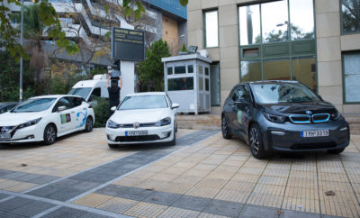 Το Υπουργείο Περιβάλλοντος και Ενέργειας εισάγει την Ηλεκτροκίνηση στην καθημερινότητα του δημοσίου τομέα, μέσω της χρήσης ηλεκτρικών οχημάτων και ηλεκτρικών ποδηλάτων για υπηρεσιακές μετακινήσεις. ΗΛΕΚΤΡΟΚΙΝΗΤΑ ΙΧ To ΥΠΕΝ απέκτησε τρία ηλεκτροκίνητα αυτοκίνητα: -1 BMW, μοντέλο i3 -1 NISSAN LEAF -1 Volkswagen e-Golf Η αυτονομία των 3 ηλεκτρικών αυτοκινήτων είναι 260 χλμ. περίπου. Οι 3 εσωτερικοί φορτιστές και ο ένας εξωτερικός φορτιστής στην είσοδο του Υπουργείου μπορούν να φορτίσουν πλήρως τα ηλεκτρικά αυτοκίνητα σε 4 ώρες. ΗΛΕΚΤΡΙΚΑ ΠΟΔΗΛΑΤΑ Με ένα πιλοτικό σύστημα 14 «έξυπνων» ηλεκτρικών ποδηλάτων με GPS/GPRS, μοιρασμένα στα δύο κτίρια του Υπουργείου (στις οδούς Μεσογείων 119 και Αμαλιάδος 17 αντίστοιχα) και μέσω μιας εφαρμογής για smartphones με την ονομασία YPENeBikeShare, ο εργαζόμενος μπορεί να μετακινηθεί γρήγορα και με μηδενικούς ρύπους. Τα ηλεκτρικά ποδήλατα θα είναι διαθέσιμα από 8:00 π.μ. έως 3:00 μ.μ. στην είσοδο των κτιρίων. Σε αυτούς που ενδιαφέρονται να χρησιμοποιήσουν τα ηλεκτρικά ποδήλατα, τους χορηγείται κωδικός, κατόπιν αίτησης για να εγκαταστήσουν την σχετική εφαρμογή στο έξυπνο κινητό τους. Η διαδικασία παραλαβής και επιστροφής ενός ηλεκτρικού ποδηλάτου λειτουργεί ως εξής: -Οι χρήστες του συστήματος κατεβάζουν στο κινητό τους τηλέφωνο την εφαρμογή YPENeBikeShare. -Μόλις ανοίξουν την εφαρμογή στο τηλέφωνό τους, είναι έτοιμοι να παραλάβουν ένα ποδήλατο.