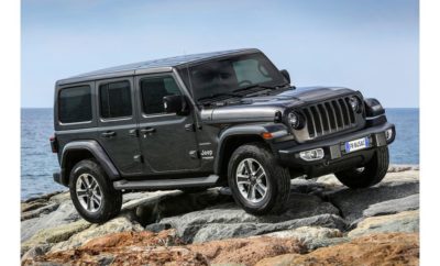 Ο θρύλος του Jeep Wrangler είναι διαθέσιμος στην Ελληνική αγορά με την πλέον πλήρη γκάμα εκδόσεων. Με 2θυρες και 4θυρες εκδόσεις, κινητήρες βενζίνης και diesel, 3 επίπεδα εξοπλισμού και τρεις τύπους οροφής, το Jeep Wrangler, πέρα από τις κορυφαίες εκτός δρόμου δυνατότητες, προσφέρει την απόλυτη επιλογή εξατομίκευσης. Η οικογένεια του Jeep Wrangler είναι διαθέσιμη με τιμές που ξεκινούν από τις 69.900 ευρώ, 4 χρόνια εργοστασιακή εγγύηση με ισχύ έως 160.000χλμ. και ειδικές προσφορές για όλες τις εκδόσεις. Αποτελώντας ένα θρύλο για το χώρο του αυτοκινήτου, το Jeep® Wrangler είναι διαθέσιμο στην Ελληνική αγορά με την πλέον πλήρη γκάμα εκδόσεων. Κοινός παρανομαστής οι κορυφαίες εκτός δρόμου δυνατότητες, οι οποίες στη νέα γενιά του μοντέλου (JL) συνοδεύονται από σειρά προηγμένων συστημάτων υποβοήθησης οδήγησης (ADAS) που σε συνδυασμό με τη ρύθμιση της ανάρτησης προσφέρουν άνεση και ασφάλεια σε κάθε είδους διαδρομή. Παράλληλα η νέα γενιά του μοντέλου εφοδιάζεται για πρώτη φορά εκτός από το Turbo diesel των 2.2λίτρων με απόδοση 200 ίππους και με έναν υπερσύγχρονο υπερτροφοδουτούμενο κινητήρα βενζίνης 2.0 λίτρων απόδοσης 272 ίππων. Και οι δύο κινητήρες συνδυάζονται με ένα προηγμένο αυτόματο κιβώτιο 8 σχέσεων. Ανάλογα με την έκδοση διαθέσιμα είναι δύο συστήματα κατ’ επιλογής τετρακίνησης, κοντές σχέσεις μετάδοσης, νέας γενιάς άξονες Dana και μπλοκέ διαφορικά, ενώ η έκδοση Rubicon διαθέτει και ηλεκτρονικό σύστημα αποσύνδεσης της αντιστρεπτική δοκού για την απόλυτη ελευθερία άρθρωσης σε δύσβατα εδάφη. Τα παραπάνω χαρακτηριστικά εξασφαλίζουν με άνεση τη διάκριση “Trail Rated” σε όλες τις εκδόσεις του Jeep Wrangler, η οποία αποτελεί και την απόλυτη πιστοποίηση για τις εκτός δρόμου δυνατότητες του μοντέλου. Οι κορυφαίες εκτός δρόμου δυνατότητες συνοδεύονται από την απόλυτη αίσθηση ελευθερίας, αφού ανεξάρτητα από τον τύπο της οροφής (αφαιρούμενη αρθρωτή 3 τμημάτων, πανοραμική υφασμάτινη ανοιγώμενη, πλήρως υφασμάτινη και αφαιρούμενη) σε όλες τις εκδόσεις μπορούν να αφαιρεθούν οι πόρτες και να αναδιπλωθεί το παρμπρίζ. Τέλος μέσω της Mopar, επίσημης μάρκας υπηρεσιών after sales της Fiat Chrysler Automobiles, προσφέρεται μια τεράστια γκάμα γνήσιων αξεσουάρ για ακόμα μεγαλύτερες δυνατότητες εξατομίκευσης. Η πλήρης γκάμα μοντέλων του Jeep Wrangler (JL) είναι διαθέσιμη στην Ελληνική αγορά με τιμές που ξεκινούν από τις 69.900 ευρώ, 4 χρόνια εργοστασιακή εγγύηση με μέγιστη κάλυψη 160.000χλμ. και ειδικές προσφορές για όλες τις εκδόσεις στο Εξουσιοδοτημένο Δίκτυο Διανομέων Jeep.