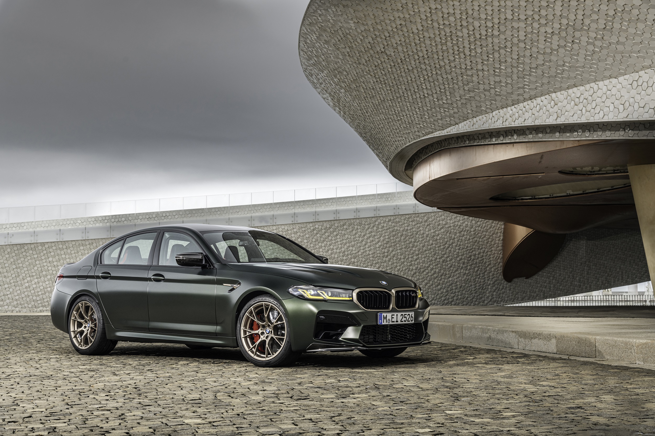 Купить новую м5. BMW m5 CS 2022. BMW m5 f90 CS. BMW m5 CS 2021. BMW m5 f90 2022.